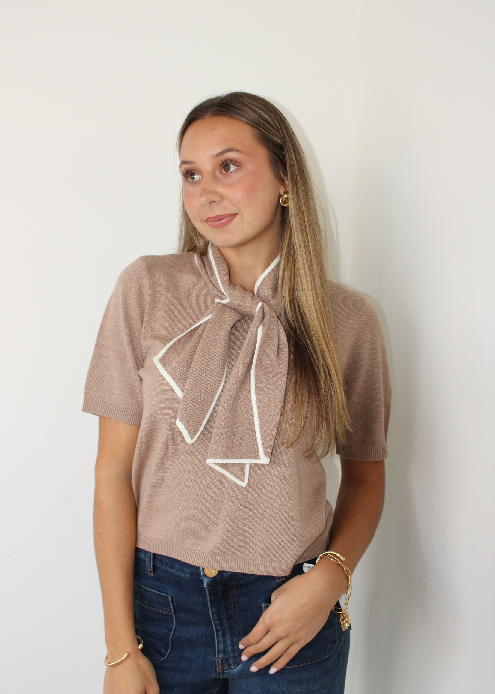 Nicole Short Sleeve Top Tie Neck