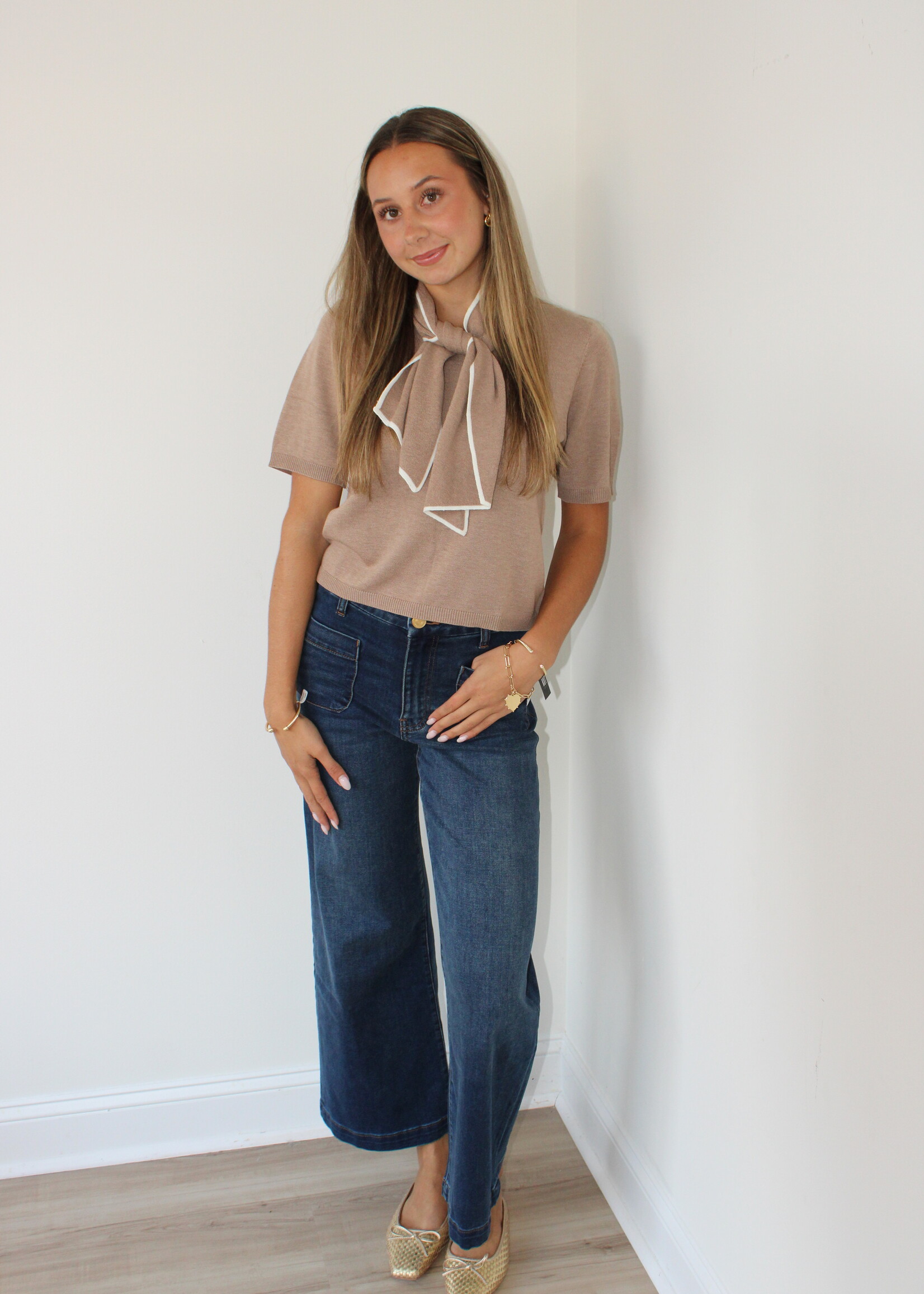 Nicole Short Sleeve Top Tie Neck