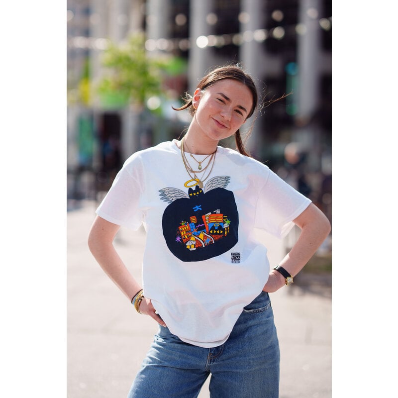 Ste-Cat City White T-Shirt – Chien Champion 2025