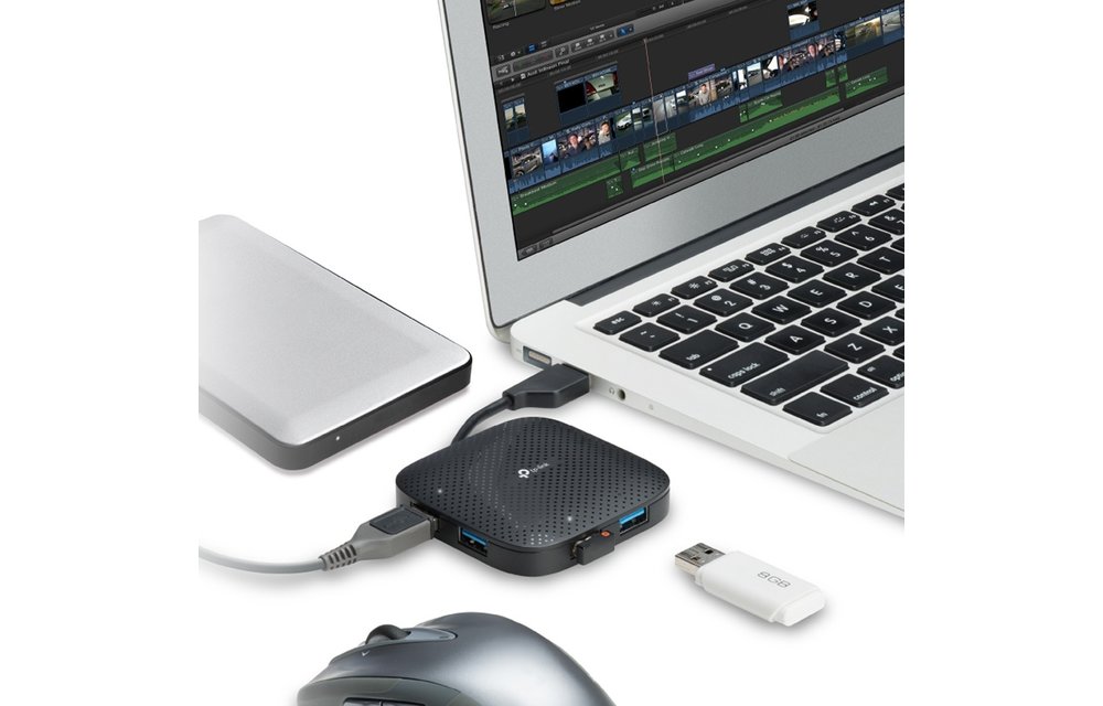 TP LINK 4 PORT HUB UH400