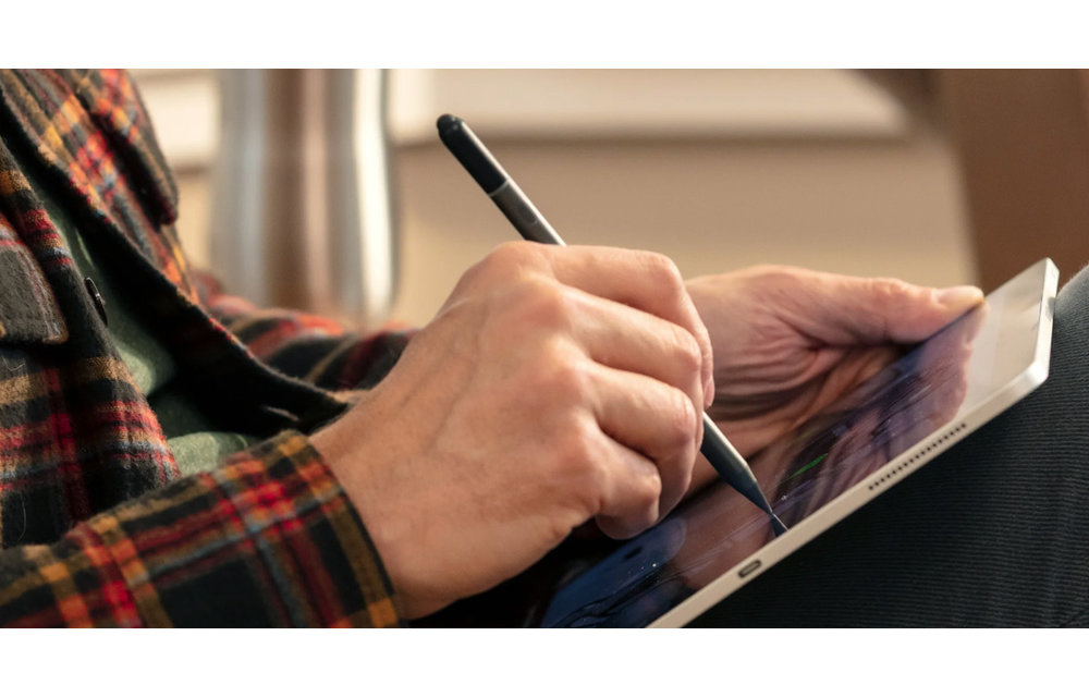 ZAGG | Universal ZAGG Black/Grey Stylus Pen | 15-08107