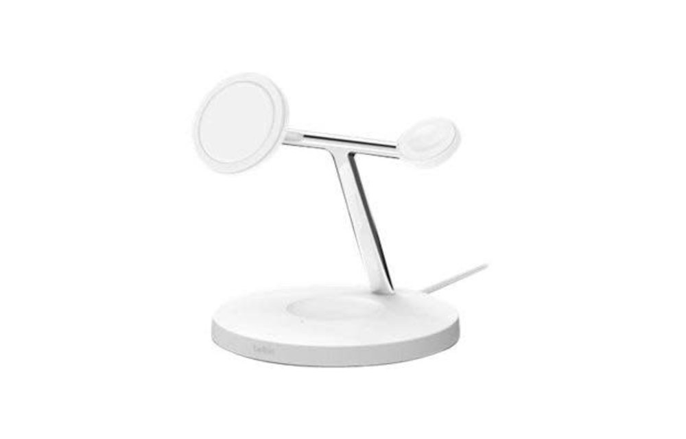 Belkin | Boost Charge Pro 3-in-1 15W Wireless Charger with MagSafe | WIZ009ttWH