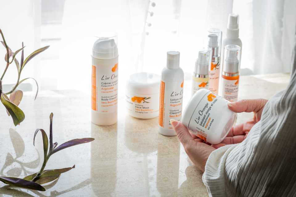 Argousier et peaux matures avec L’or Orange, des cosmétiques naturels québécois hydratants et régénérants