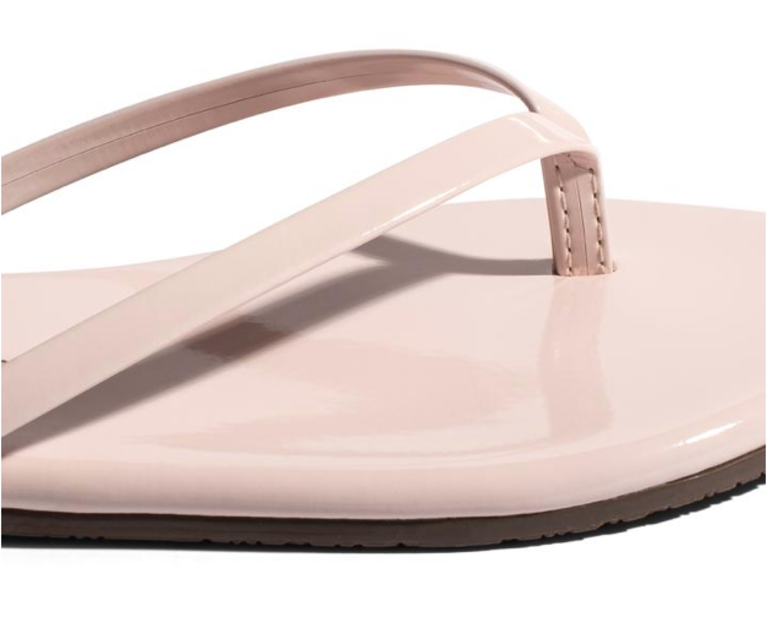17 Best Birkenstocks Dupes Under $25 - Get The Look For Less!