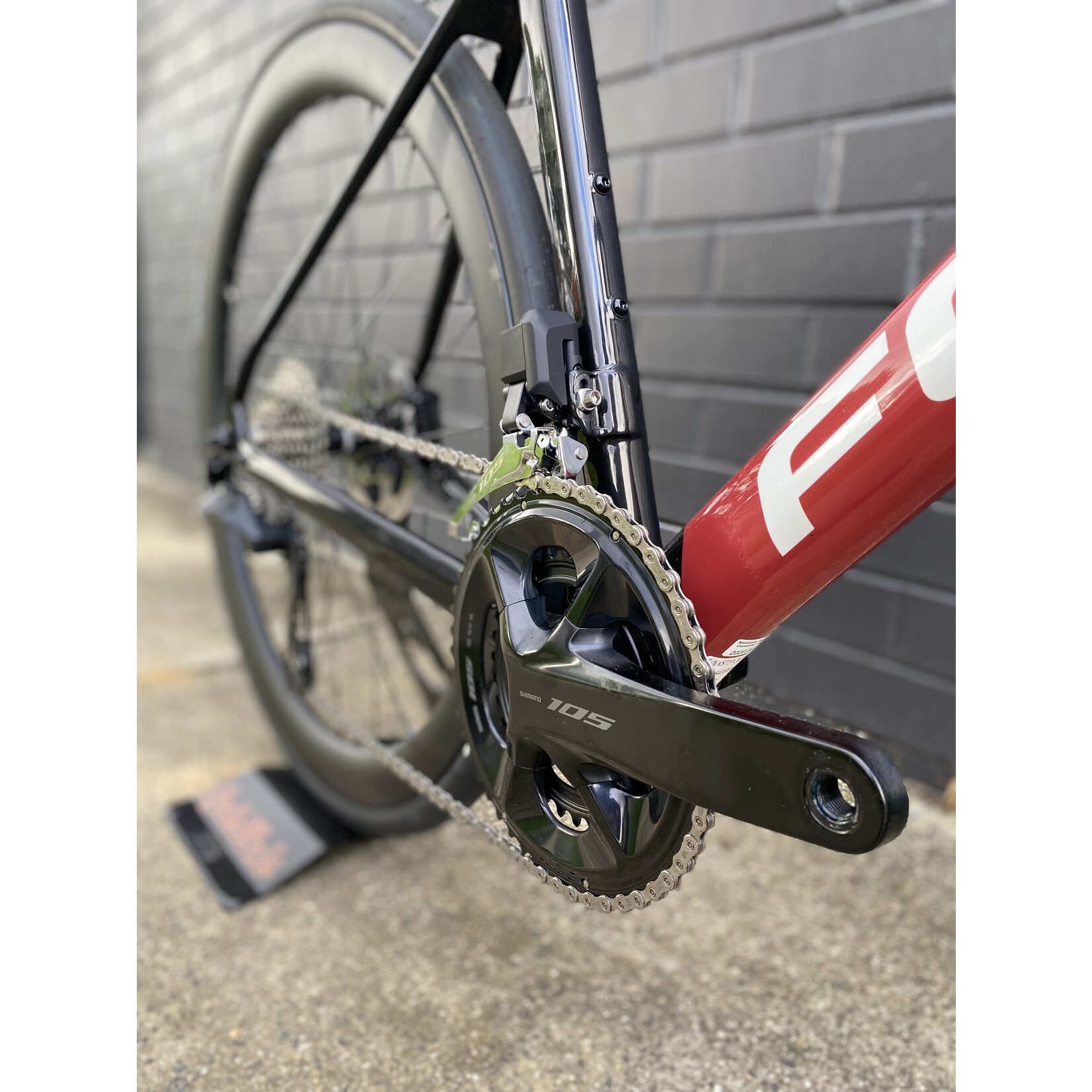 Focus izalco cheap sram red