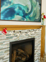 Global Goods Partners Santa and Reindeer Garland