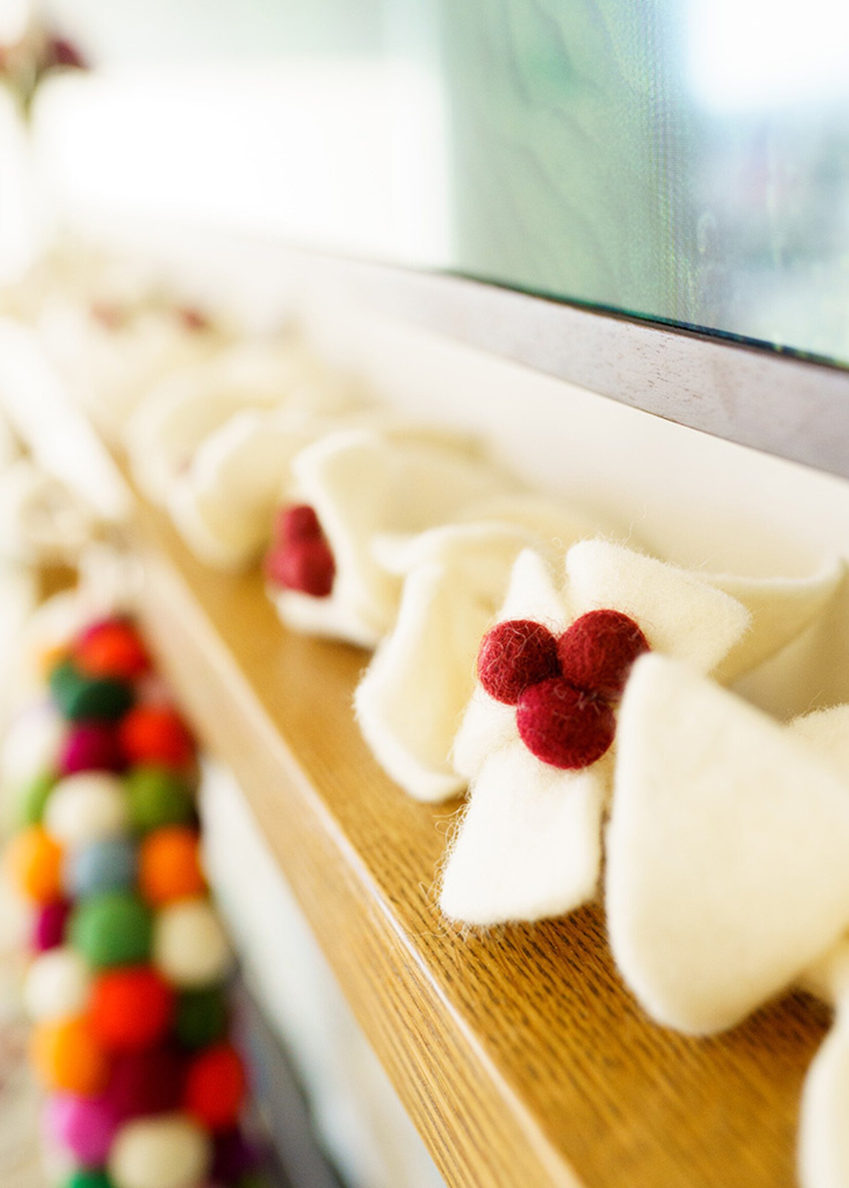 Global Goods Partners Holiday Felt Garland