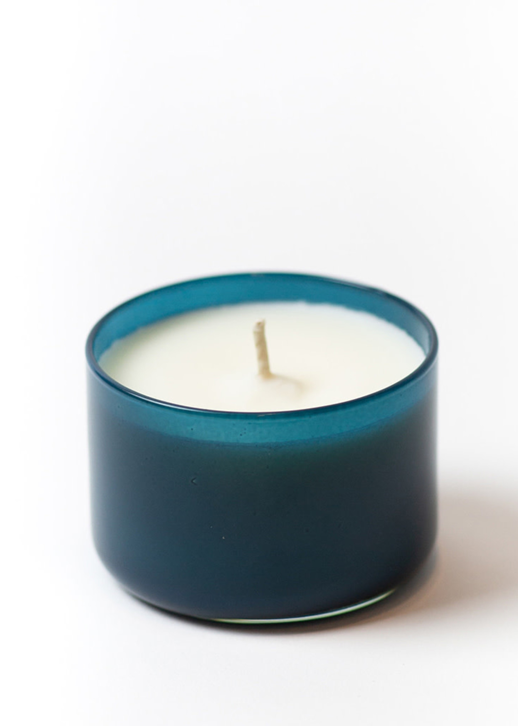 Bright Endeavors Amber & Tonka Bean Soy Candle