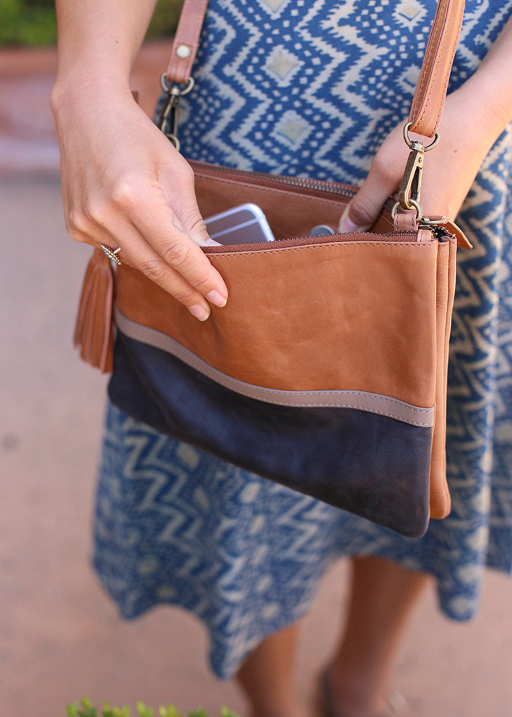 crossover purses leather