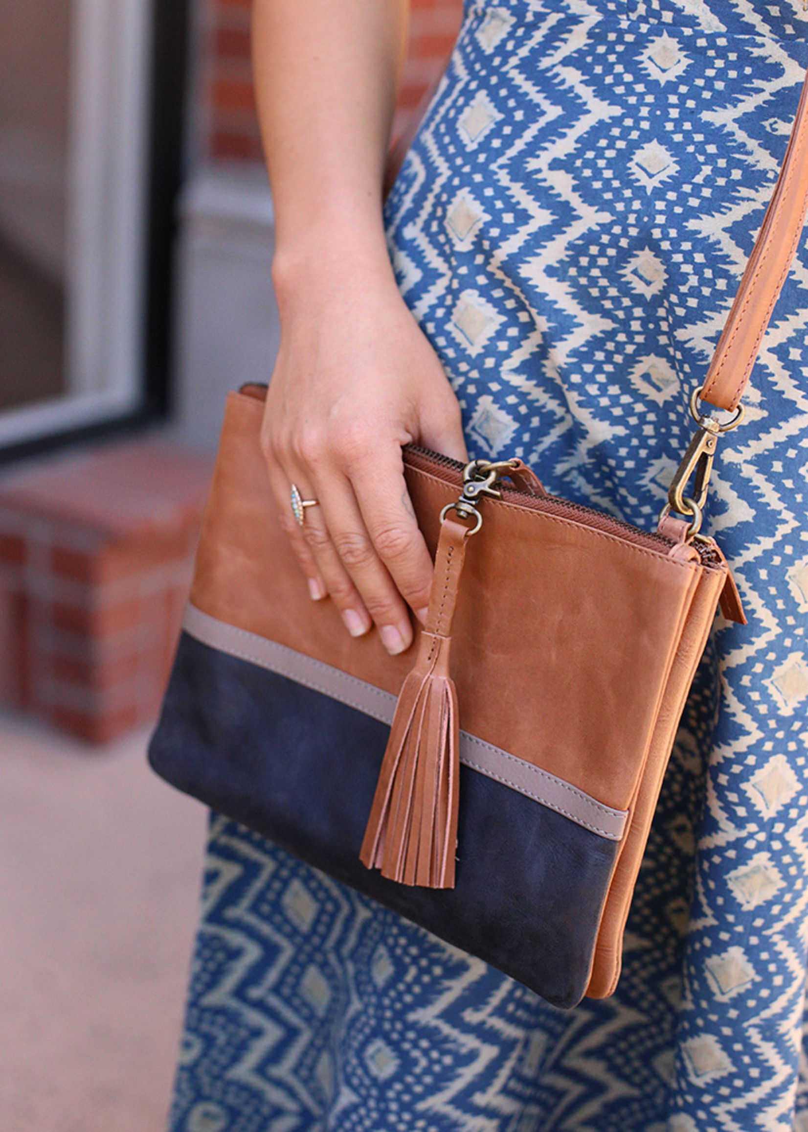 SERRV Leather Crossbody Purse in Tan Colorblock