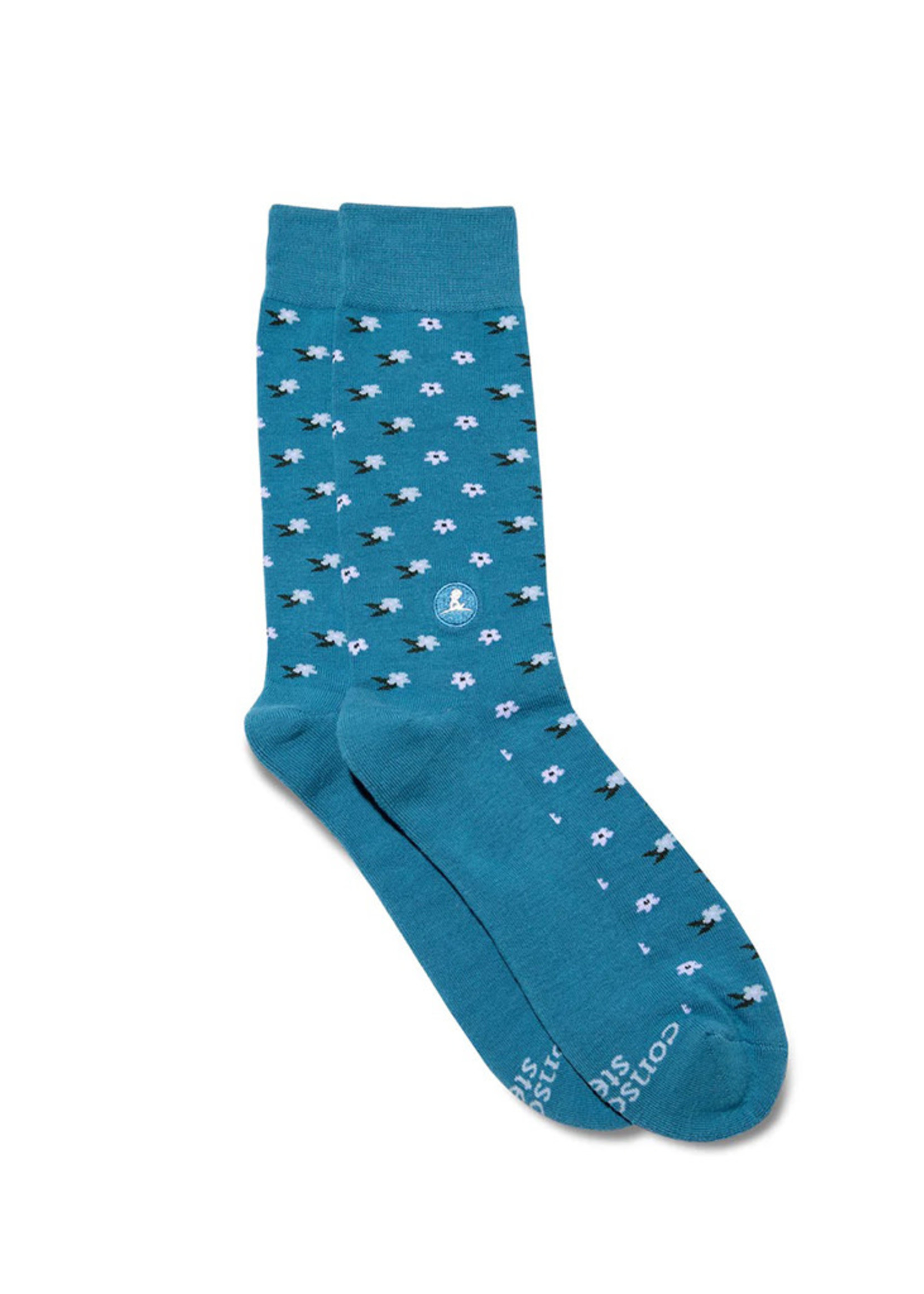 Conscious Step Men's Flower Socks That Find a Cure