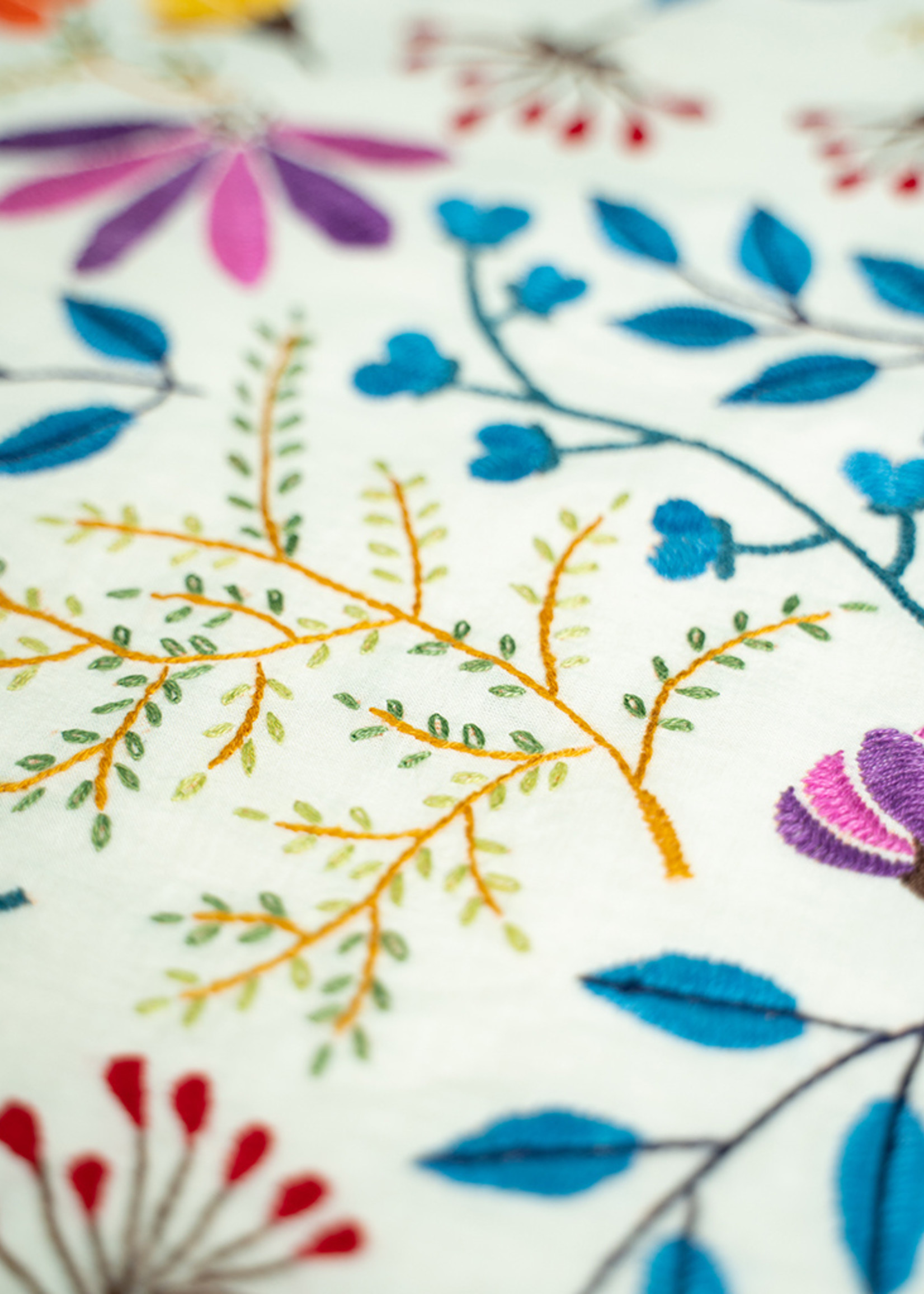 SERRV Shalimar Meadow Table Runner