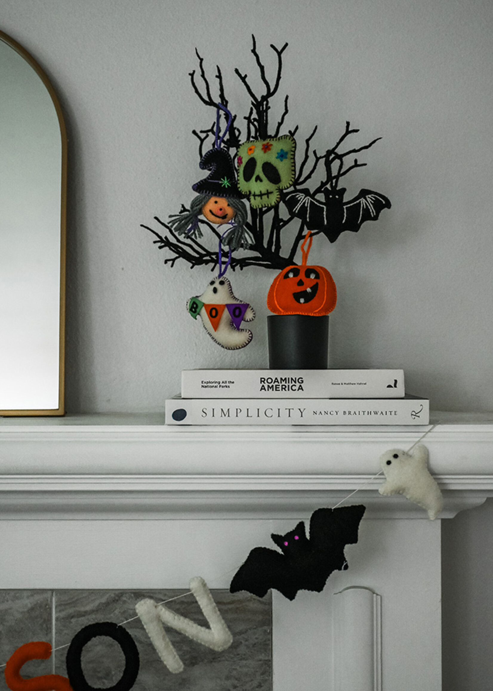 Global Goods Partners Spooky Season Felt Garland