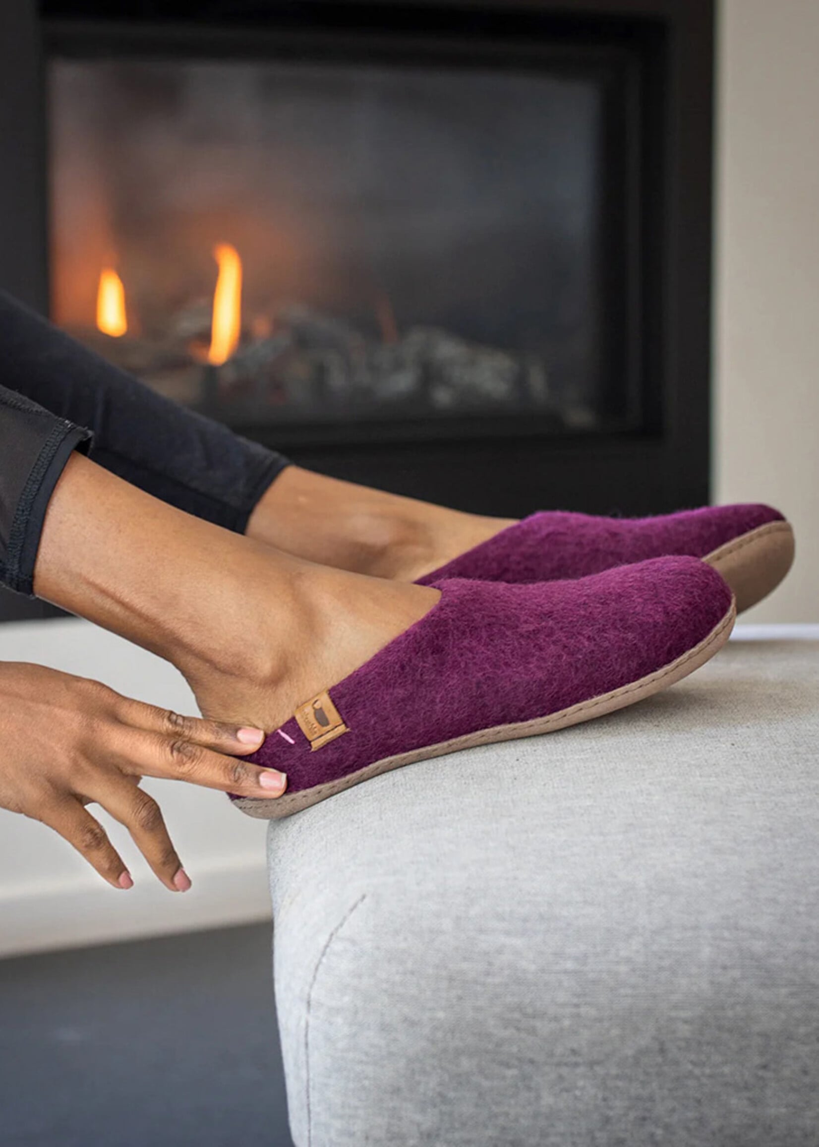 Baabushka FINAL SALE - Merlot Wool Slippers [Size 36]