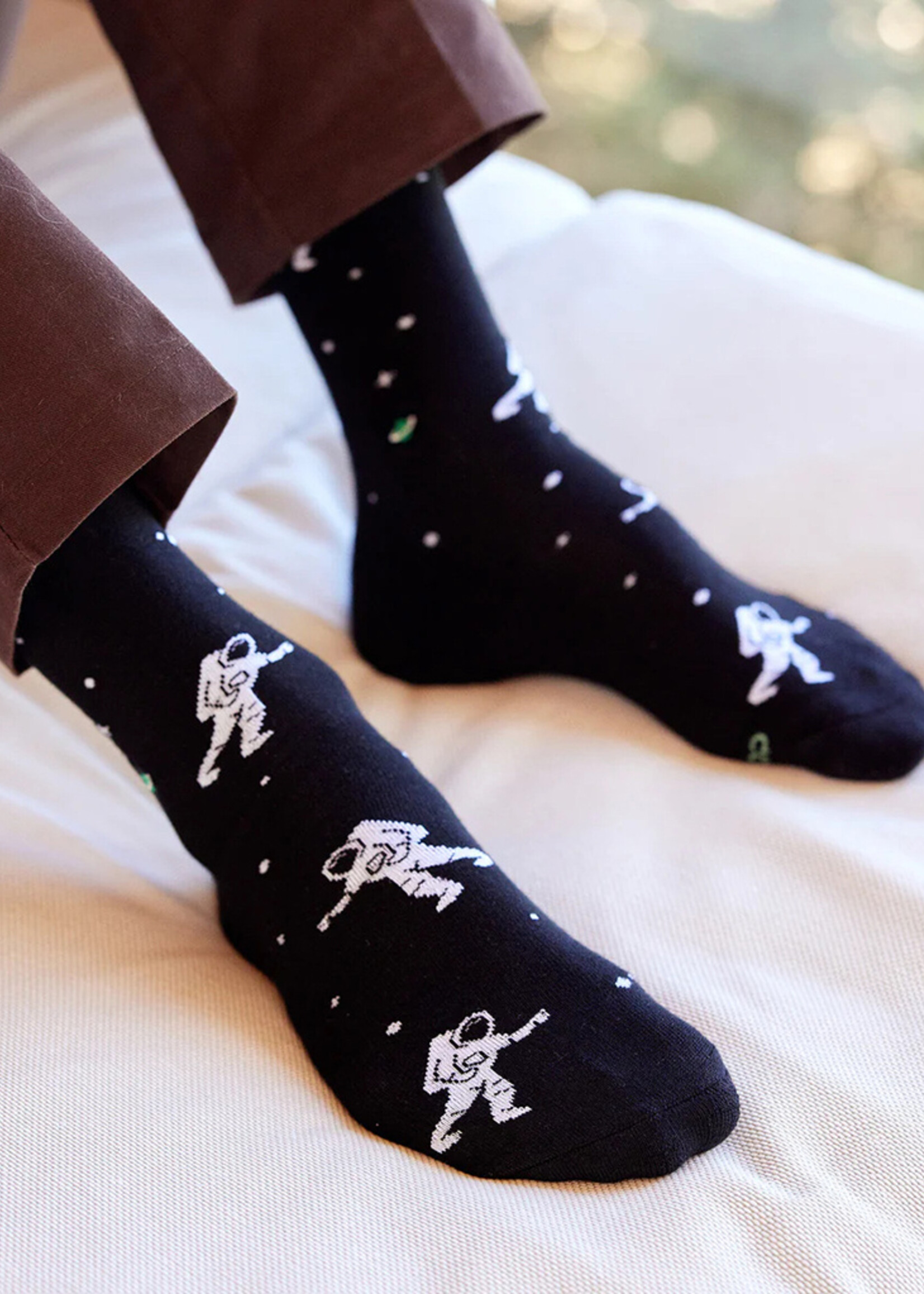 Conscious Step Men's Astronaut Socks