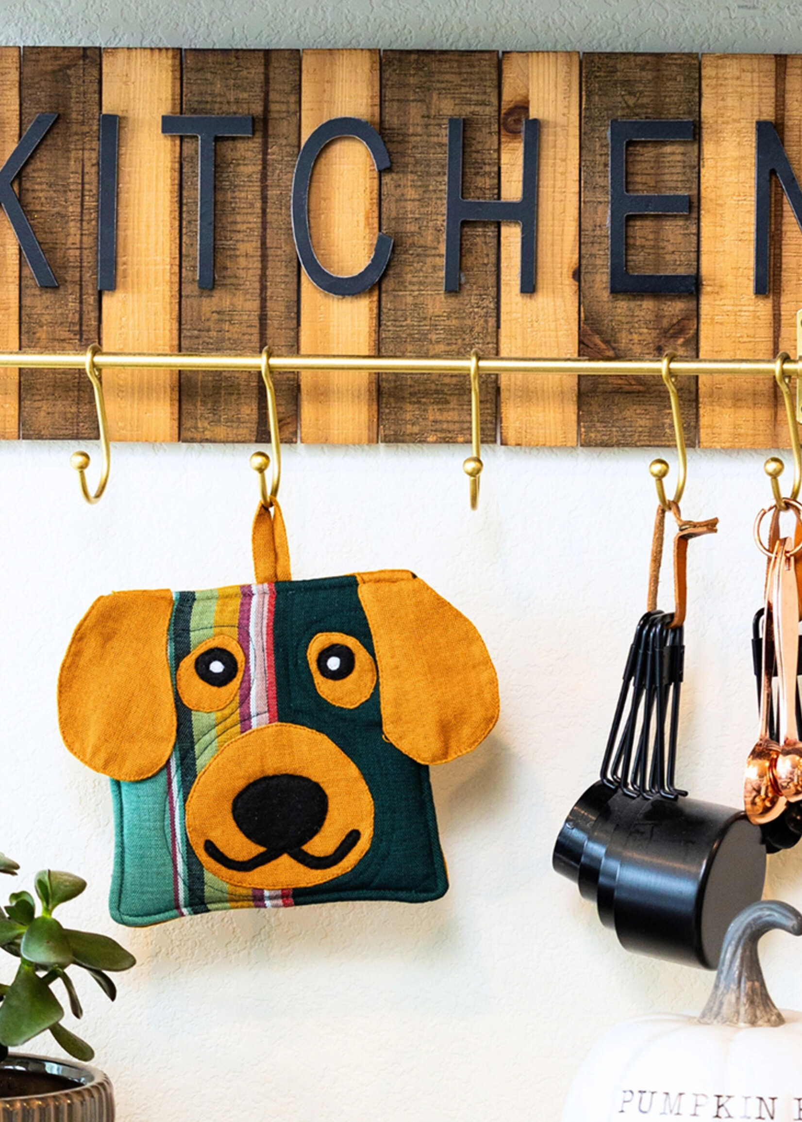 Upavim Dog Pot Holder