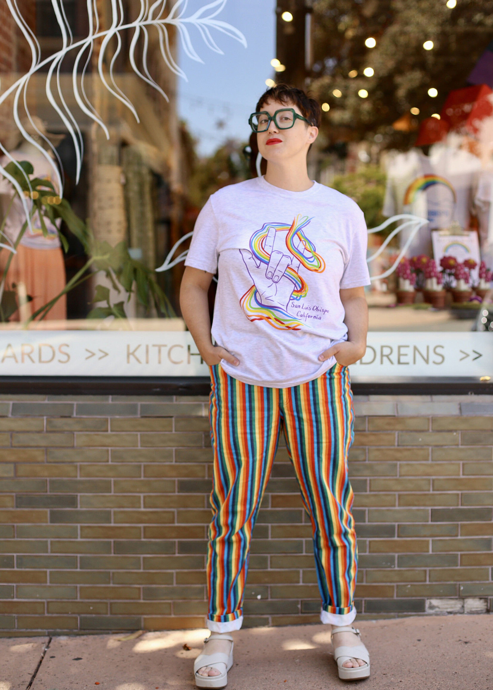GOEX Pride "I Love You" Hand T-shirt - Unisex