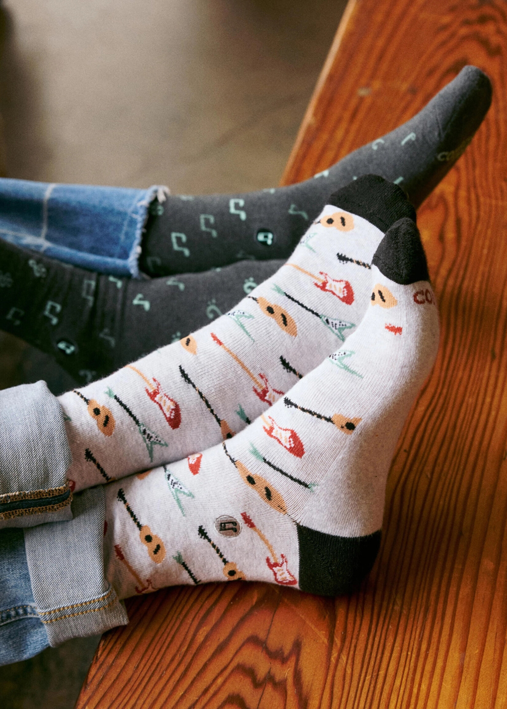 Conscious Step Men's Guitar Socks that Support Music