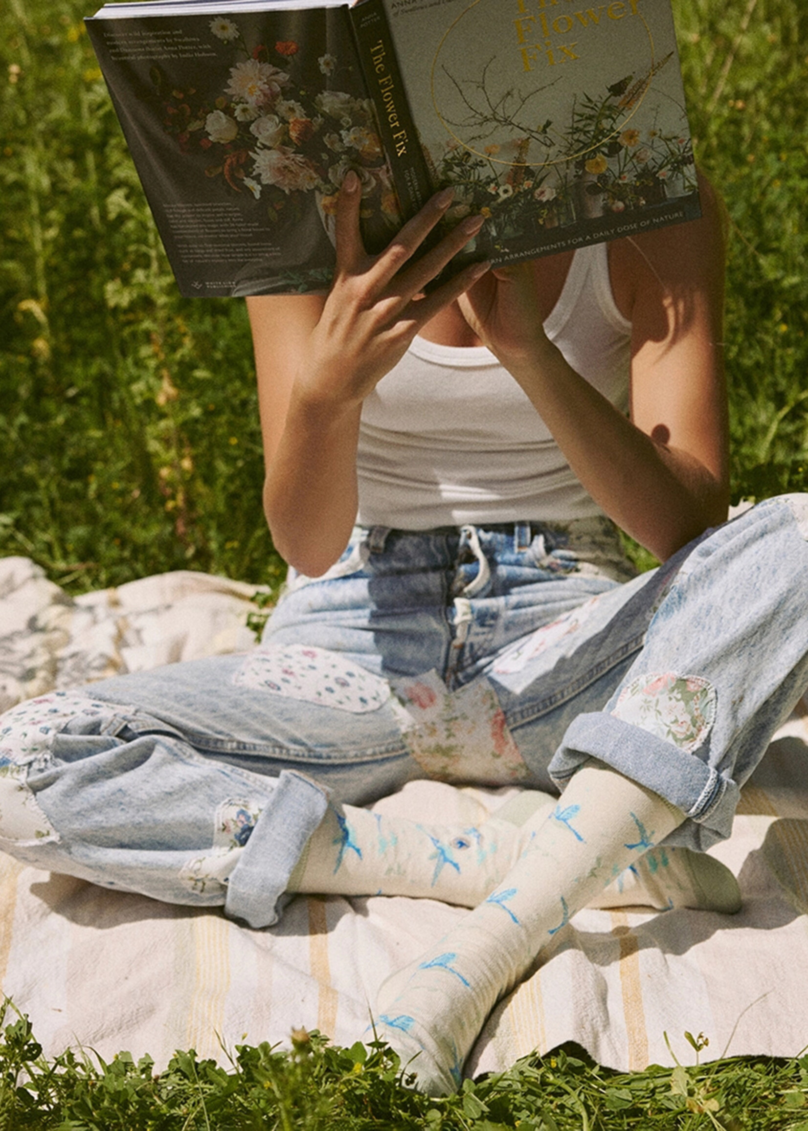 Conscious Step Women's Hummingbird Socks - Protect Pollinators