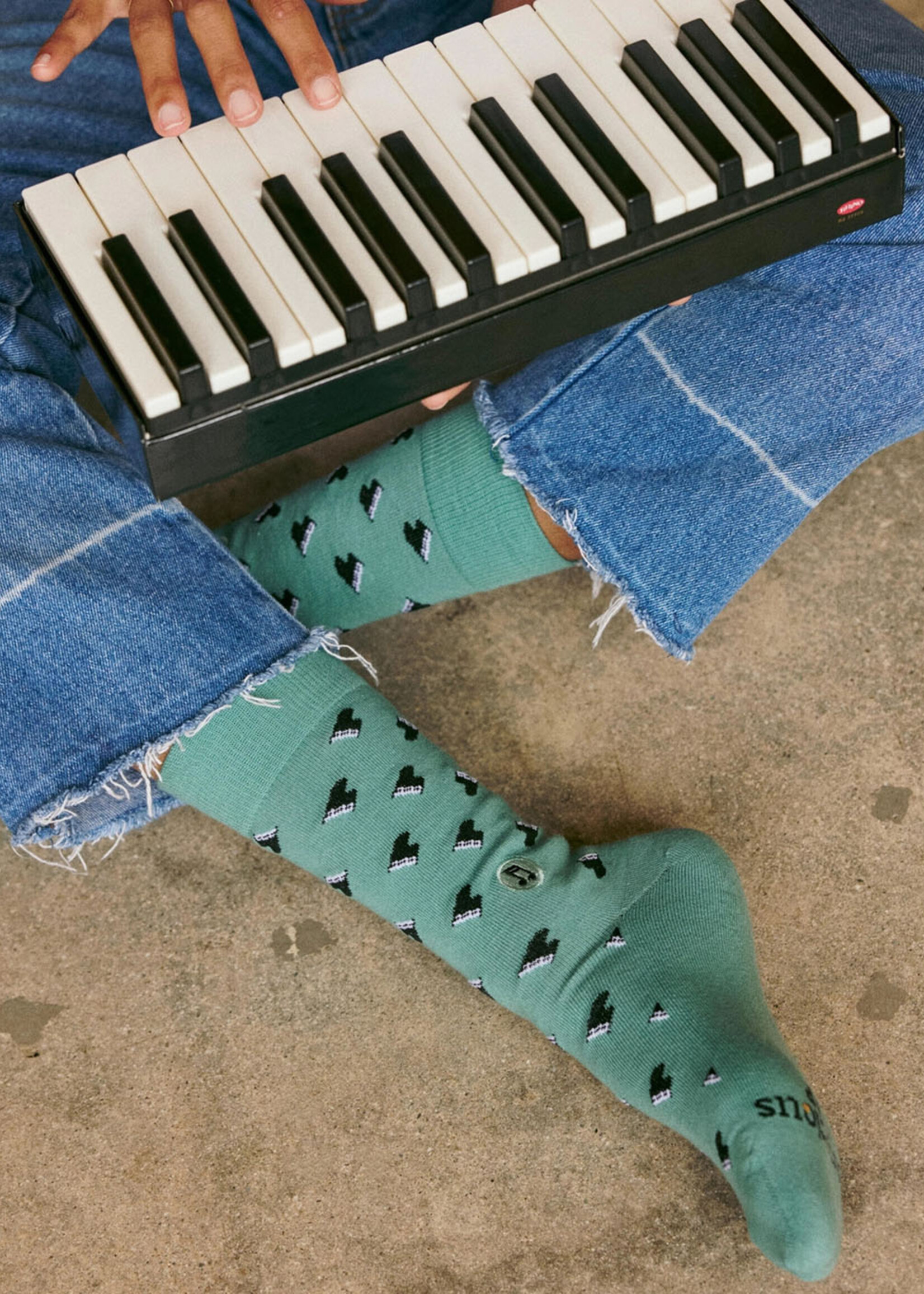Conscious Step Men's Piano Socks that Support Music