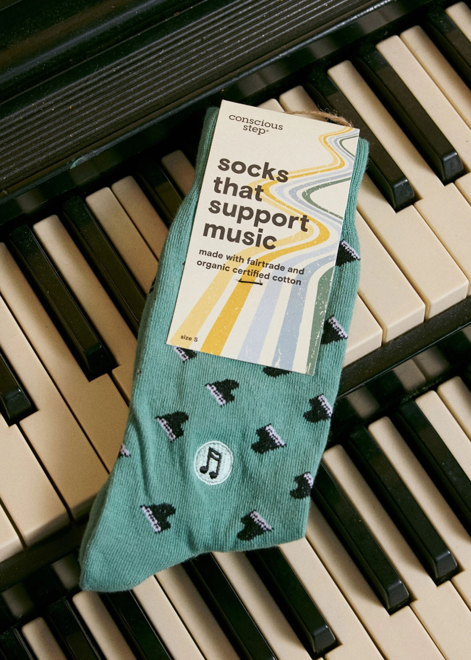 Conscious Step Men's Piano Socks that Support Music