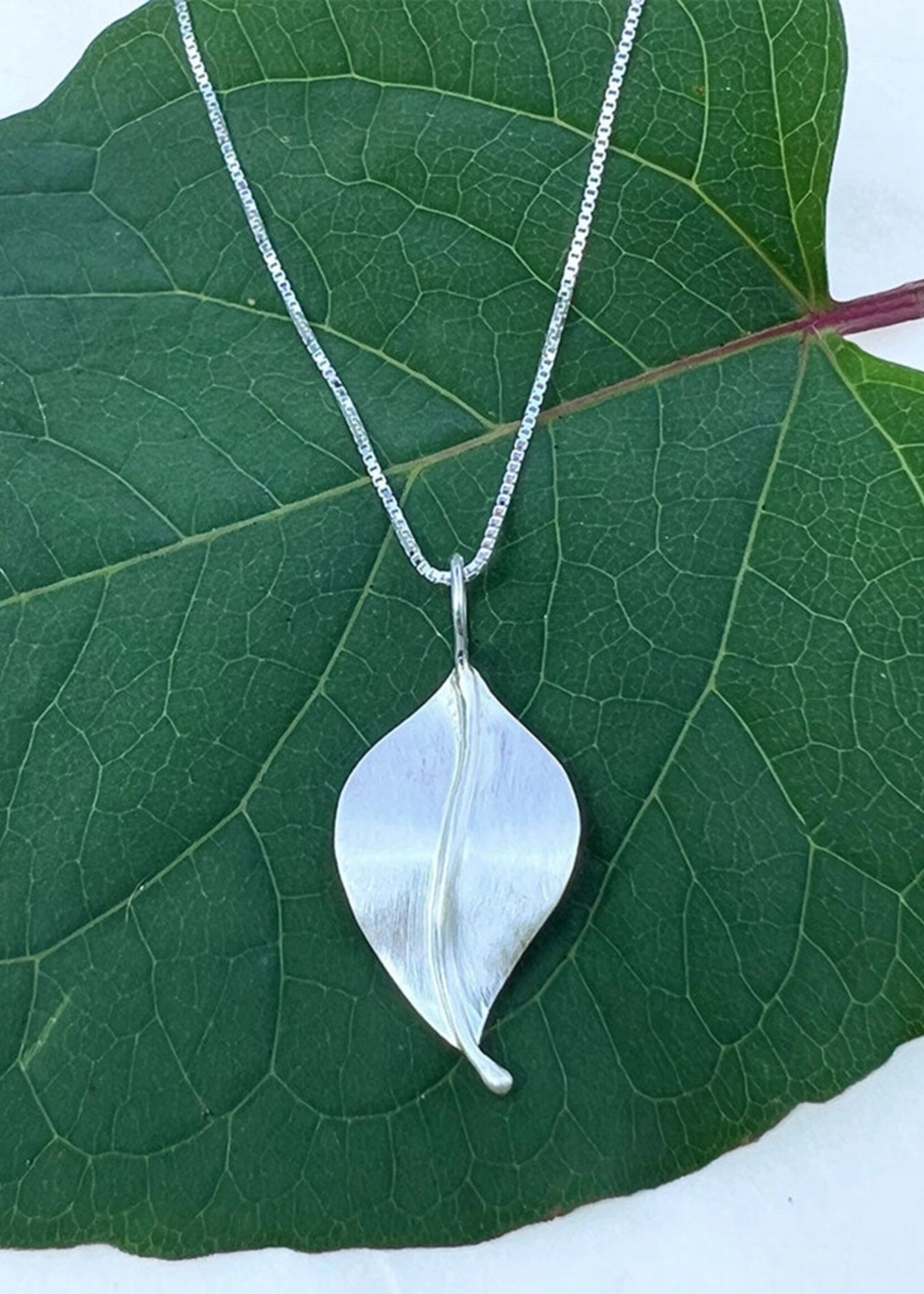 Women's Peace Collection In Leaf Necklace - Sterling Silver