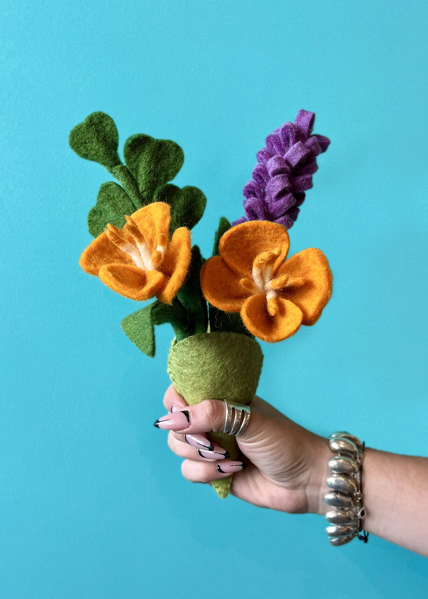Global Goods Partners Mini Felt Hanging Bouquet - California Natives
