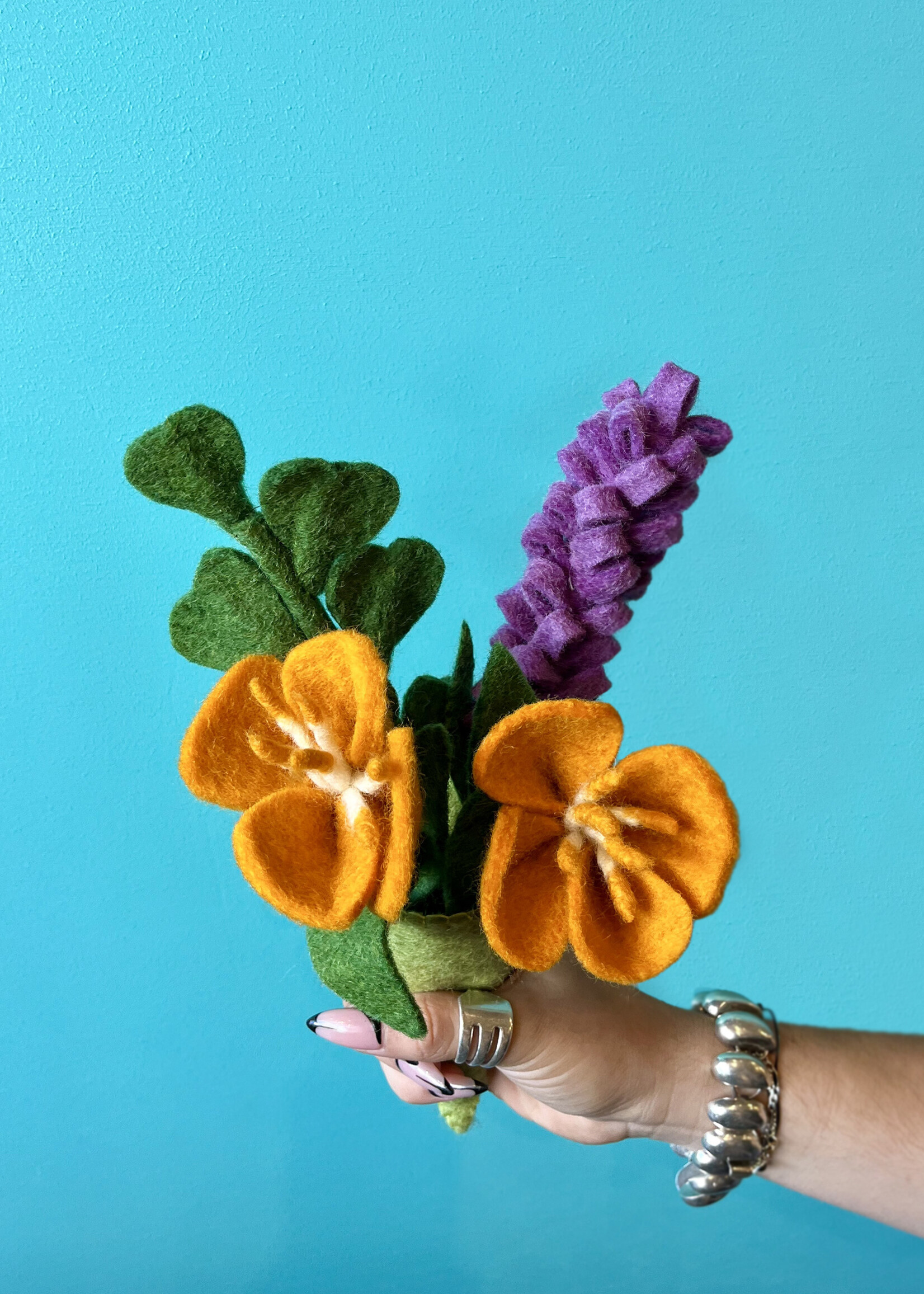 Global Goods Partners Mini Felt Hanging Bouquet - California Natives