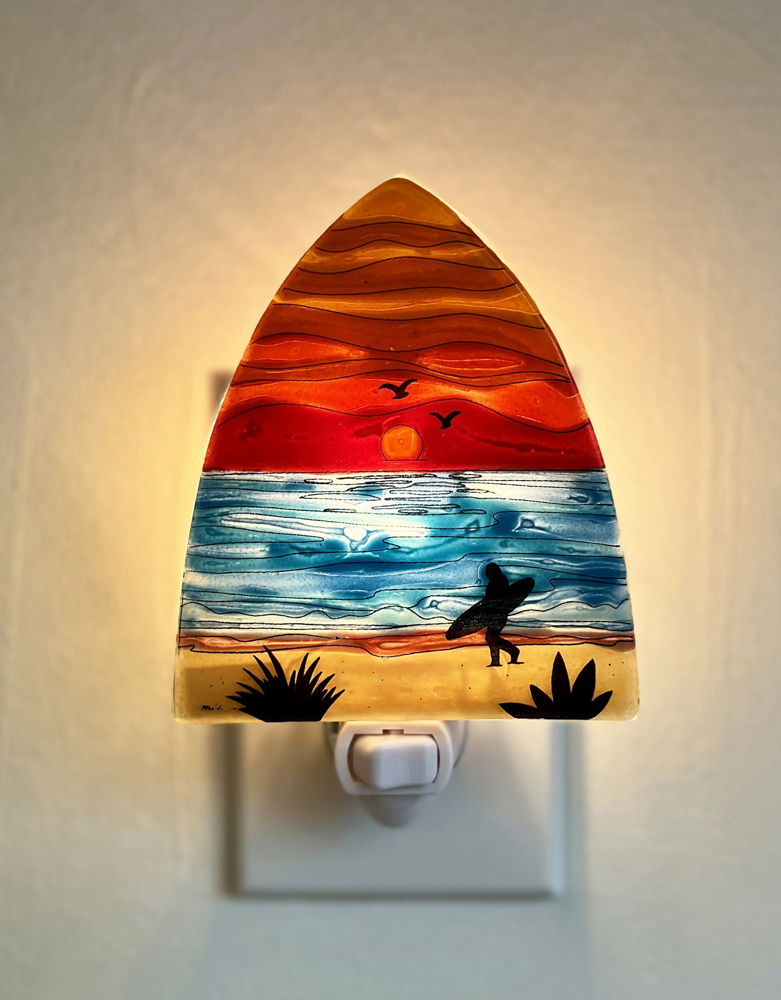 アート・デザイン・音楽 Ola Rindal / Night, Light pampeana-sunset-surfer-night-
