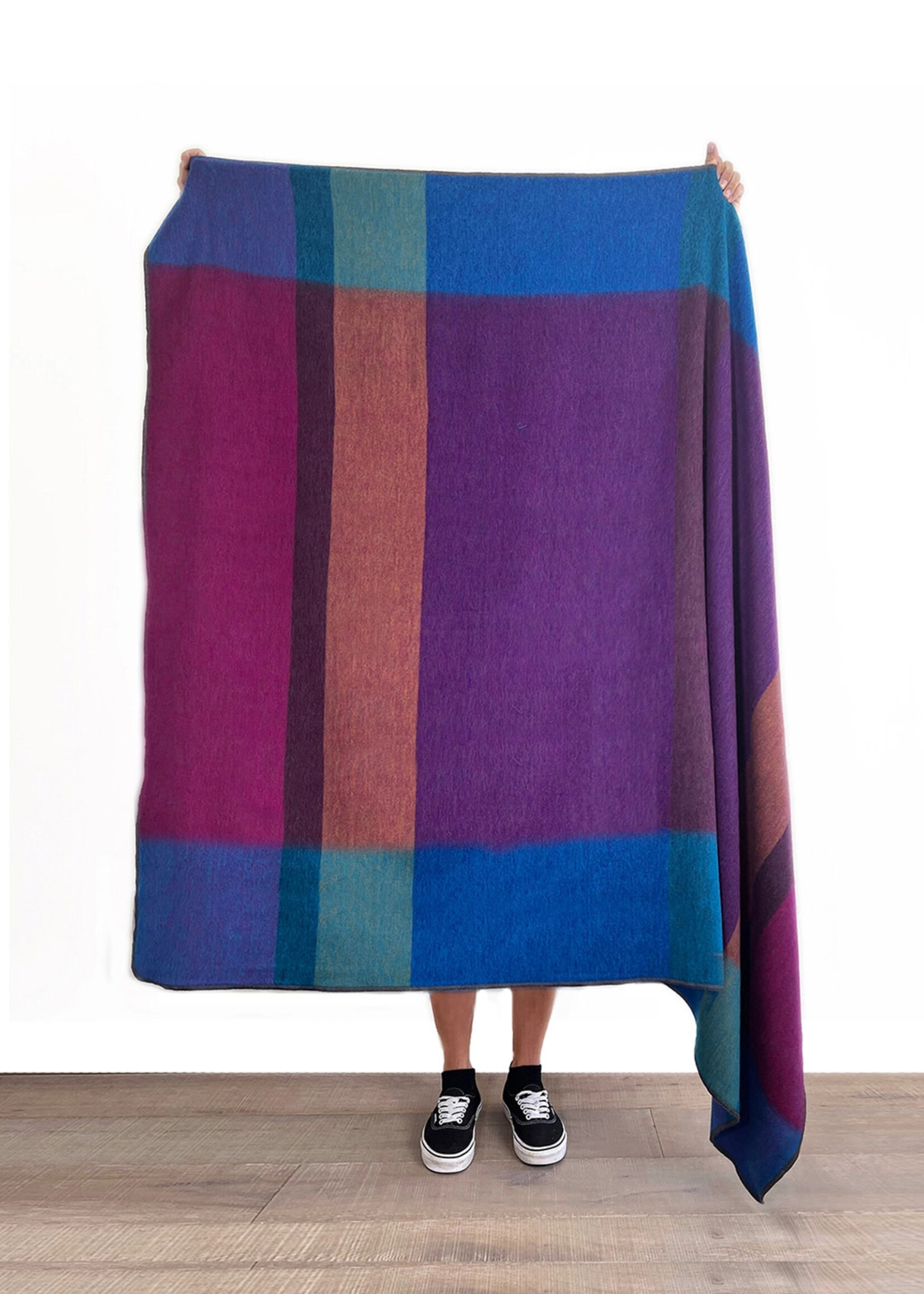 Shupaca Alpaca Alpaca Throw Blanket - 45in x 70in