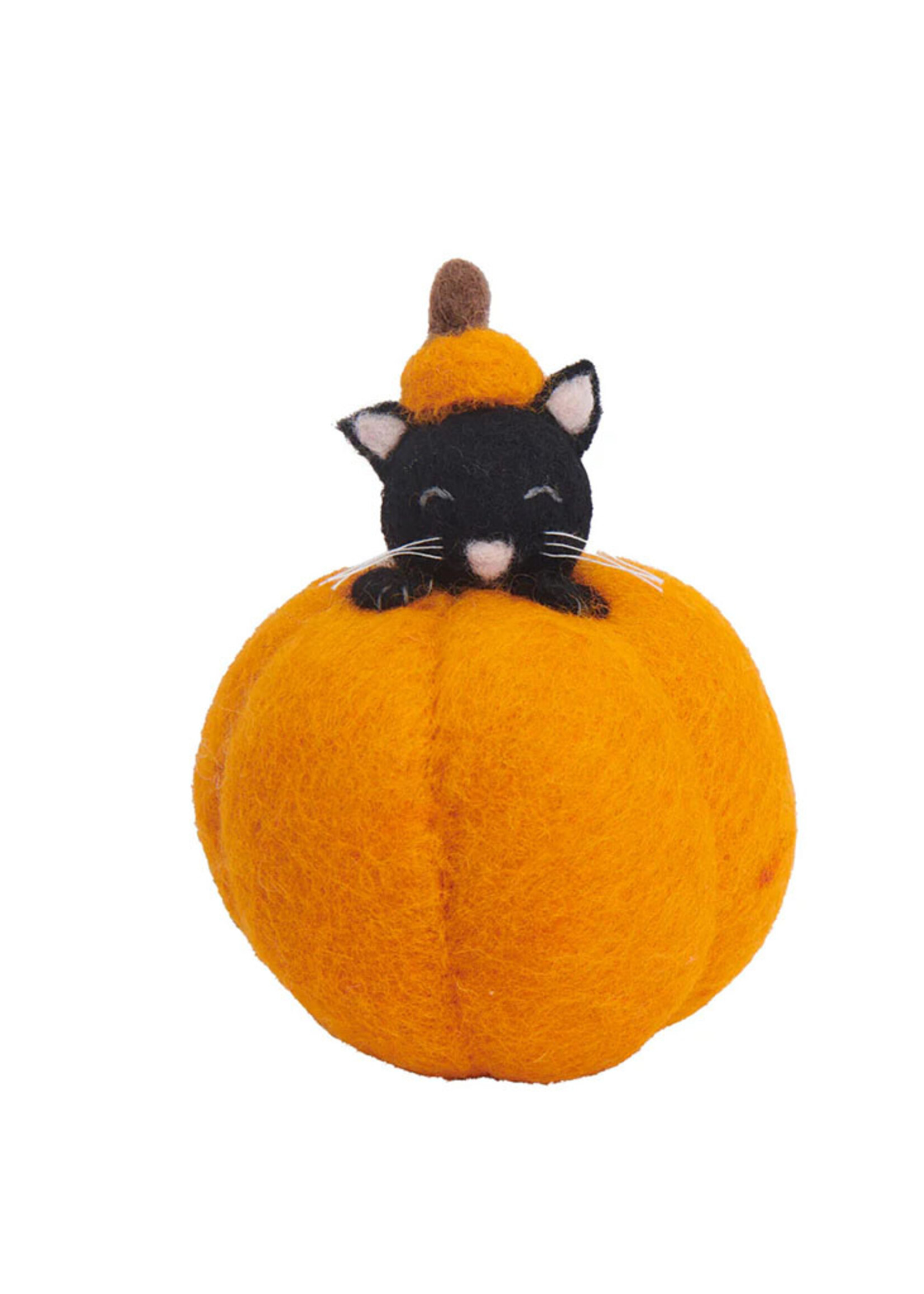 Global Goods Partners Black Cat in Pumpkin