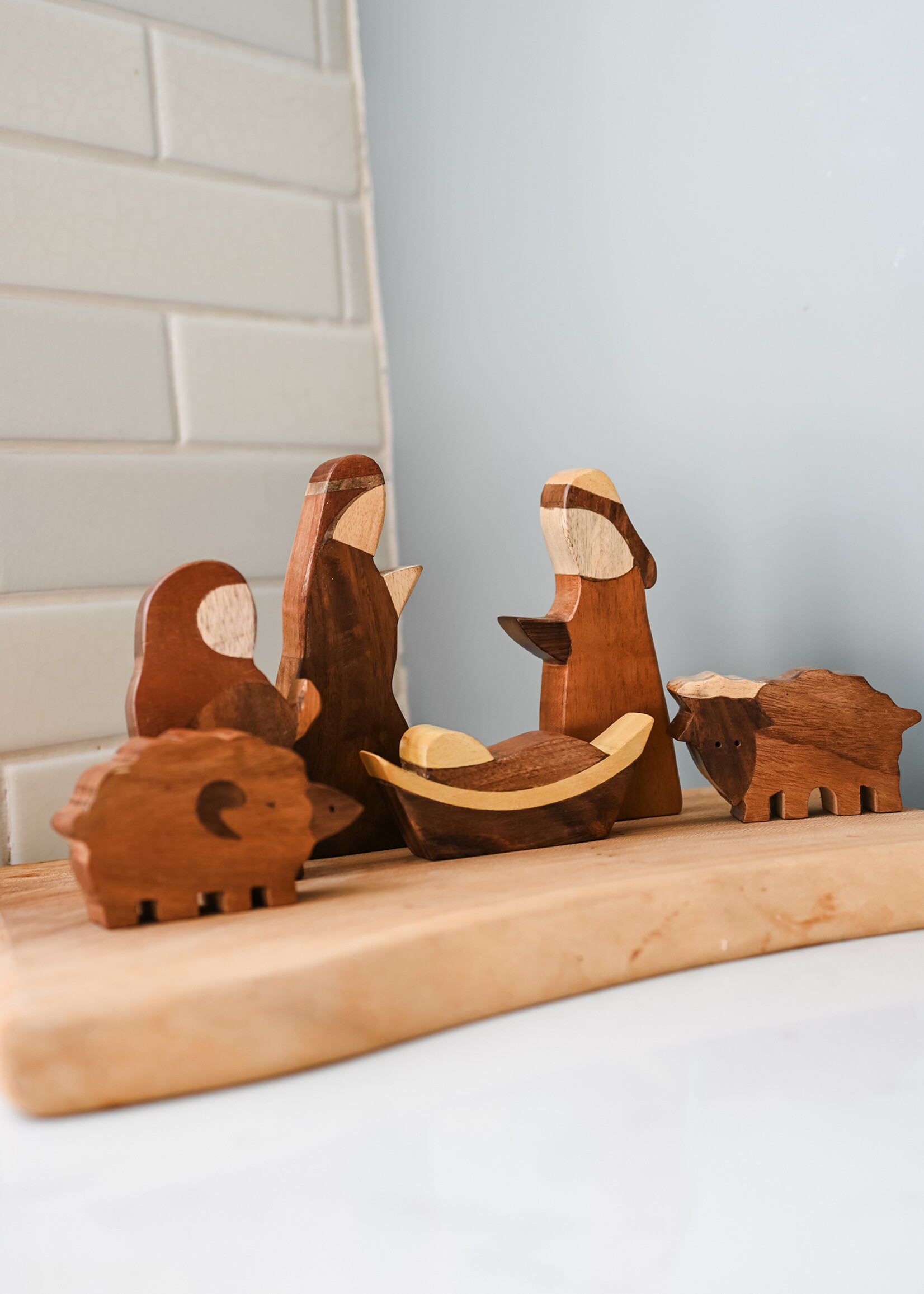 Joint Wood Nativity