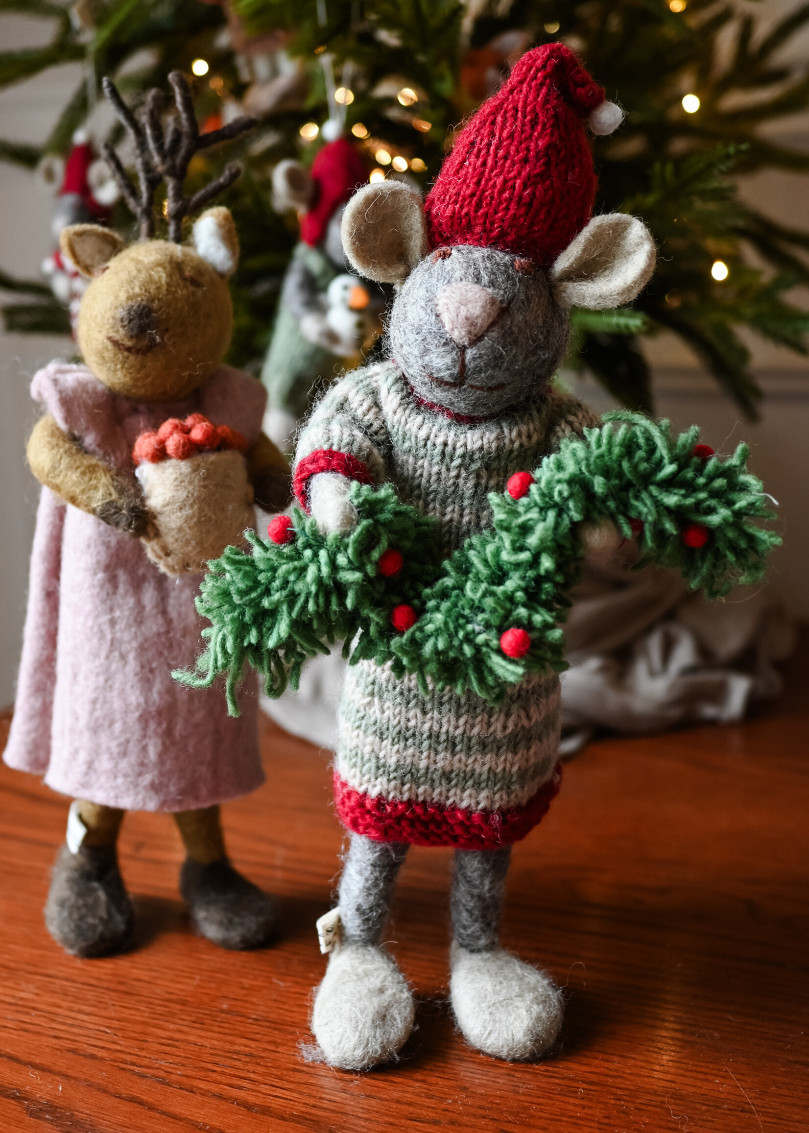 Gry and Sif Large Felt Grey Mouse with Garland