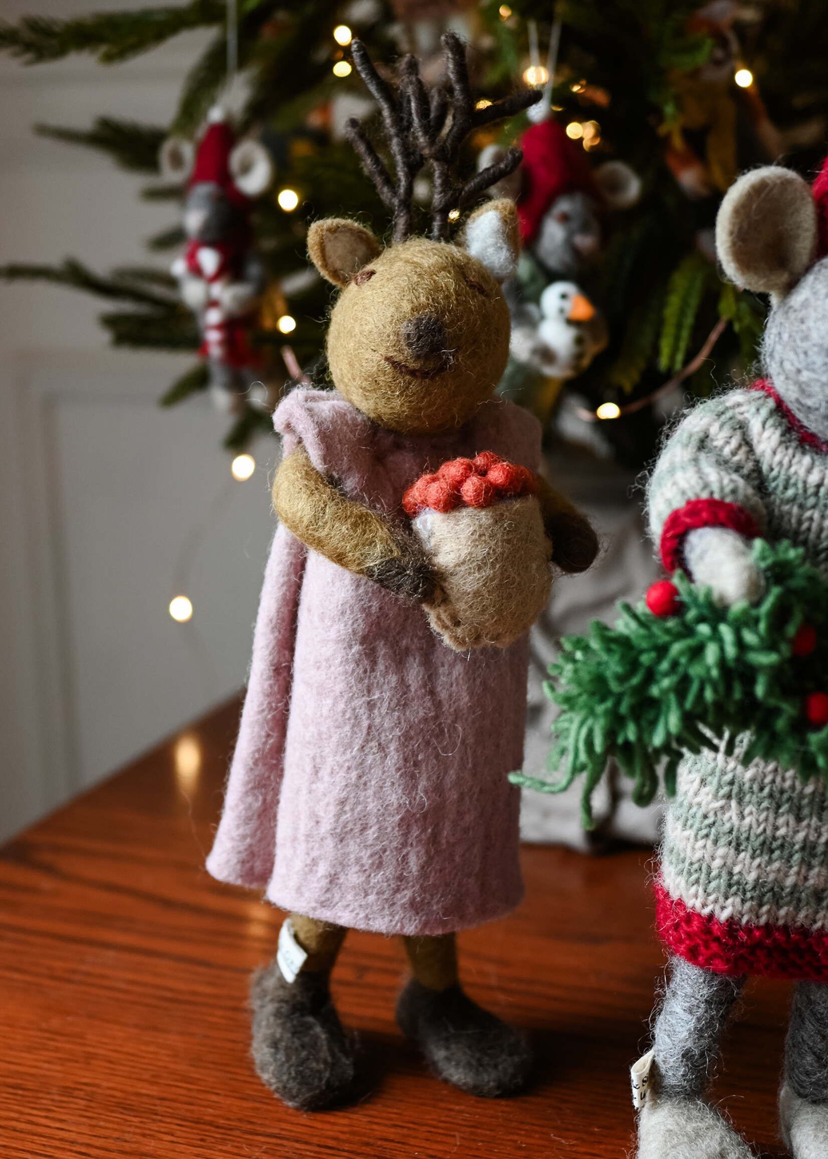 Gry and Sif Large Brown Girly Deer with Berries