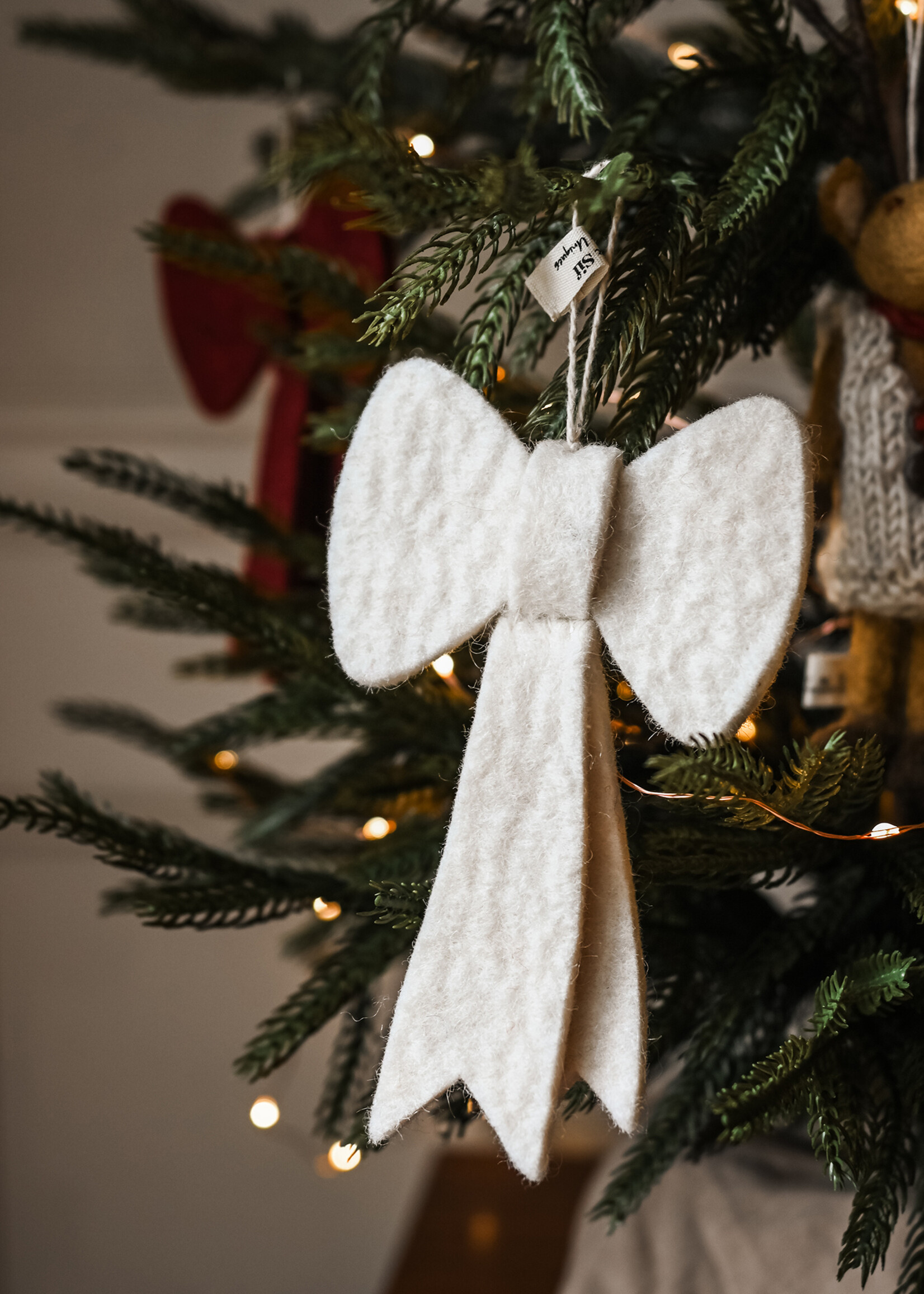 Gry and Sif FINAL SALE - Small White Bow Ornament