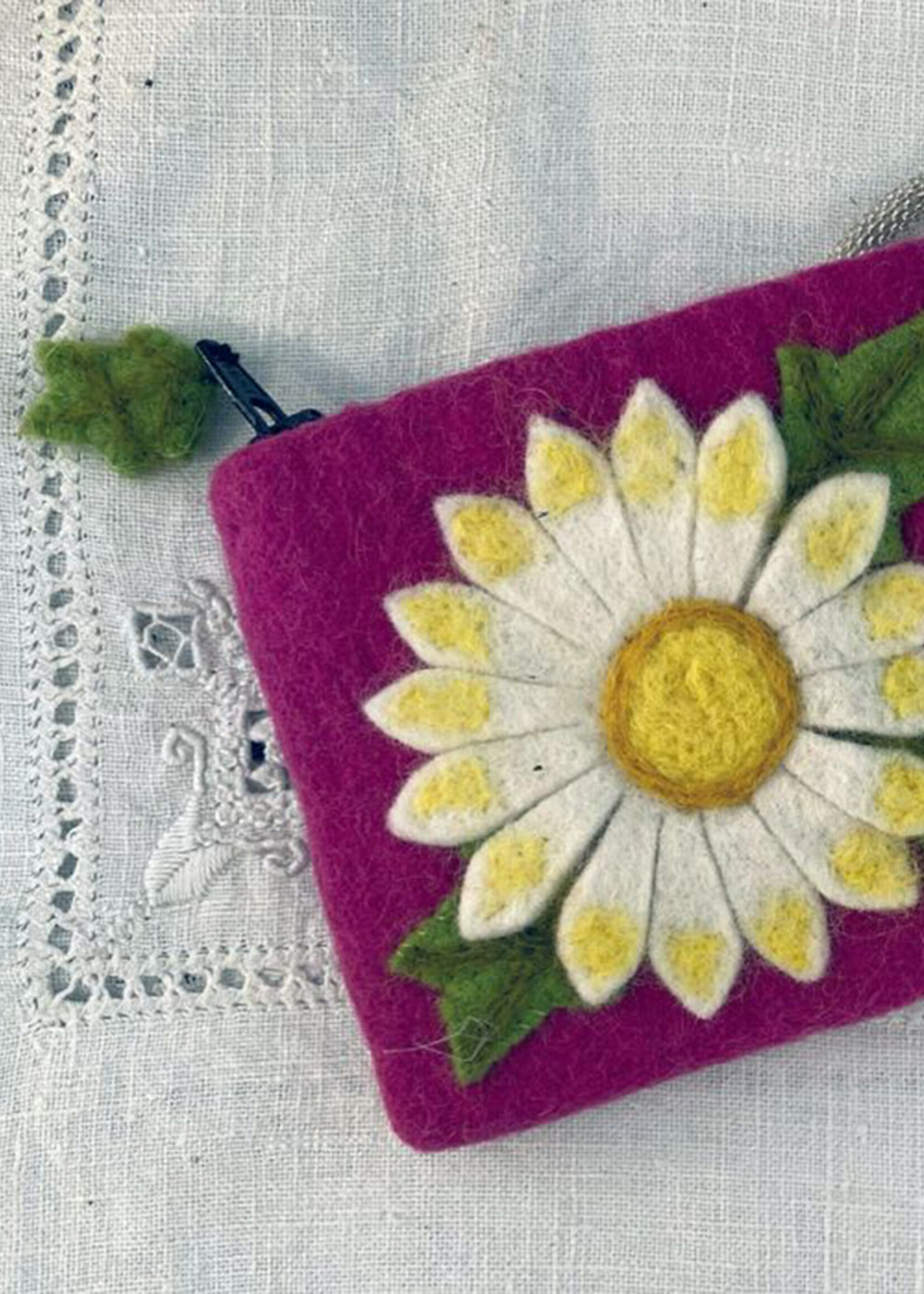 dZi Big Daisy Felt Coin Purse