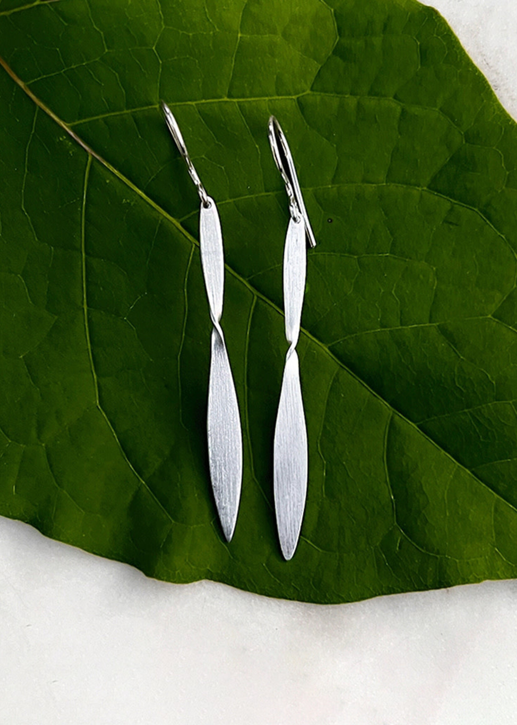 Women's Peace Collection Elegant Point Earrings