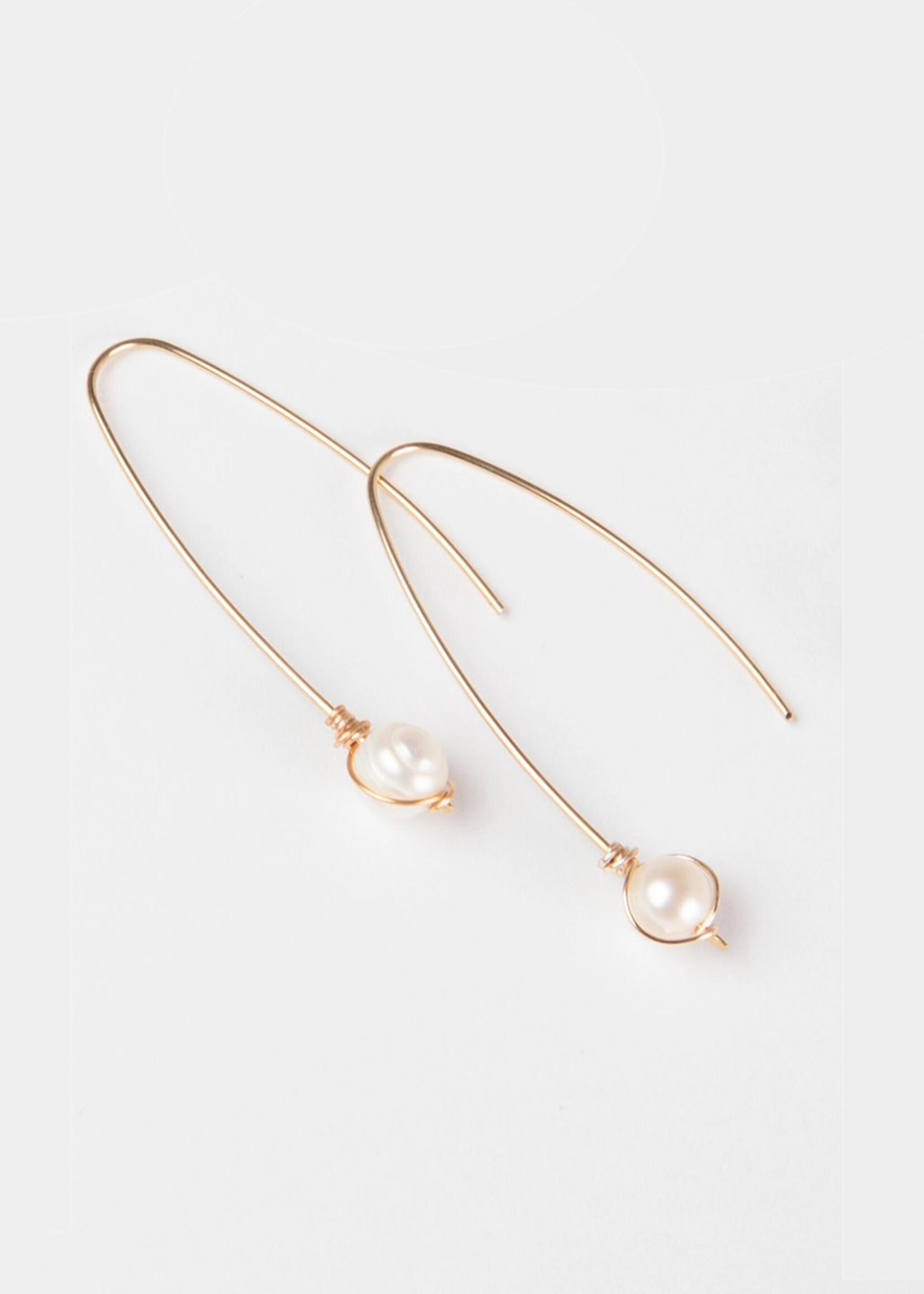 Forai Rana Pearl Threader Earrings