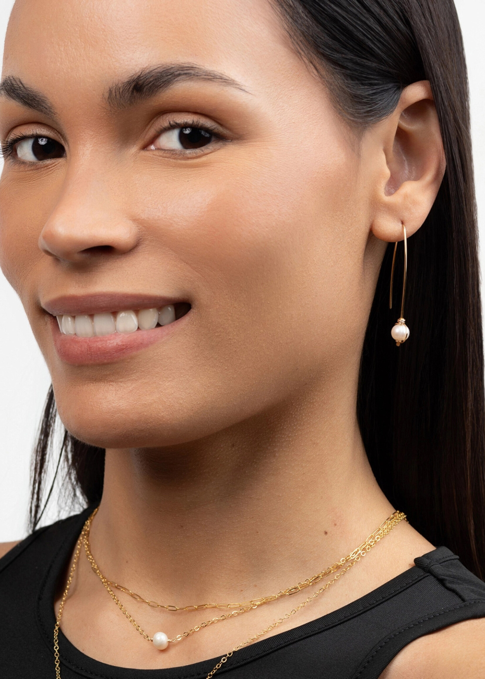Forai Rana Pearl Threader Earrings