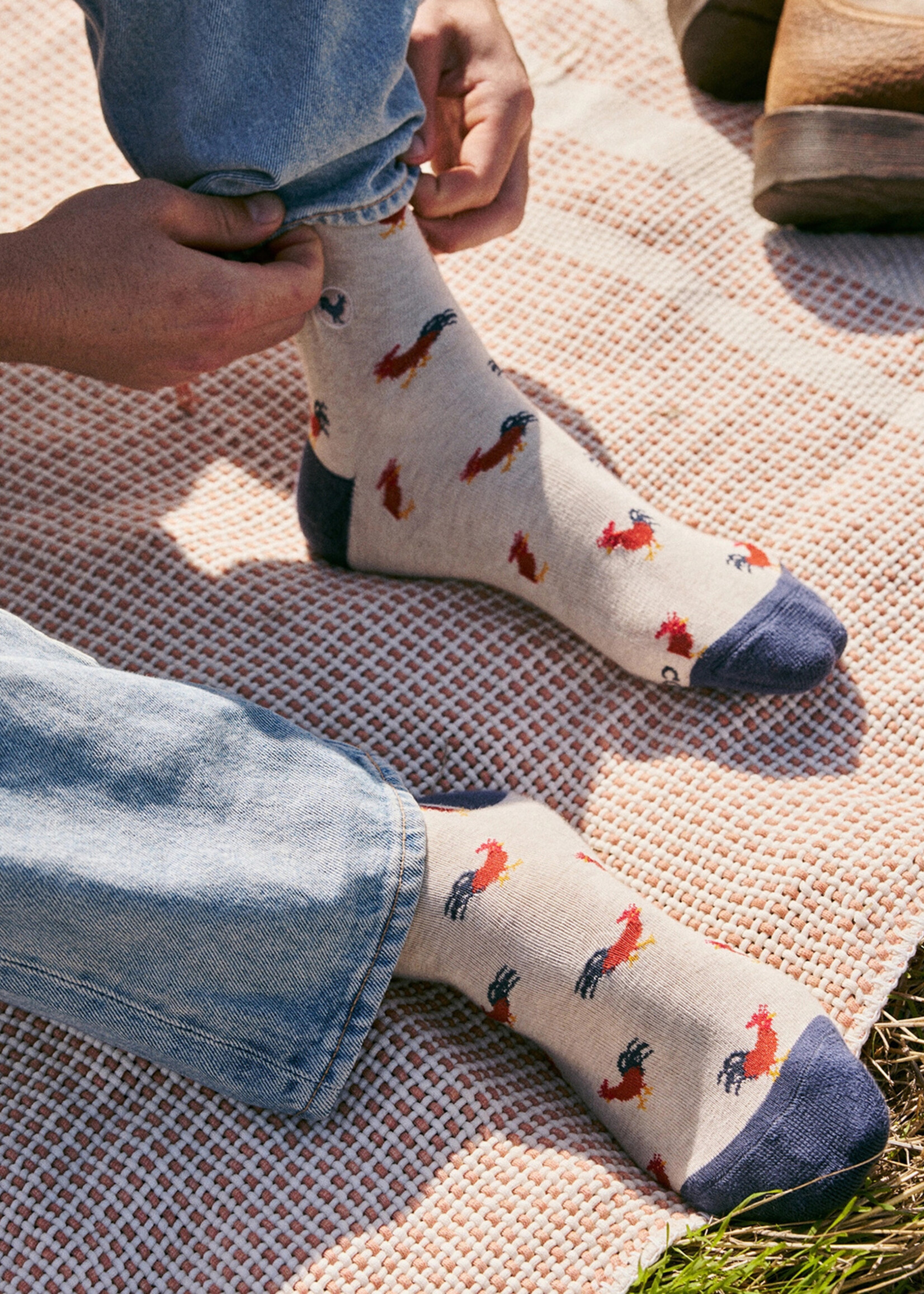 Conscious Step Men's Roosters Socks