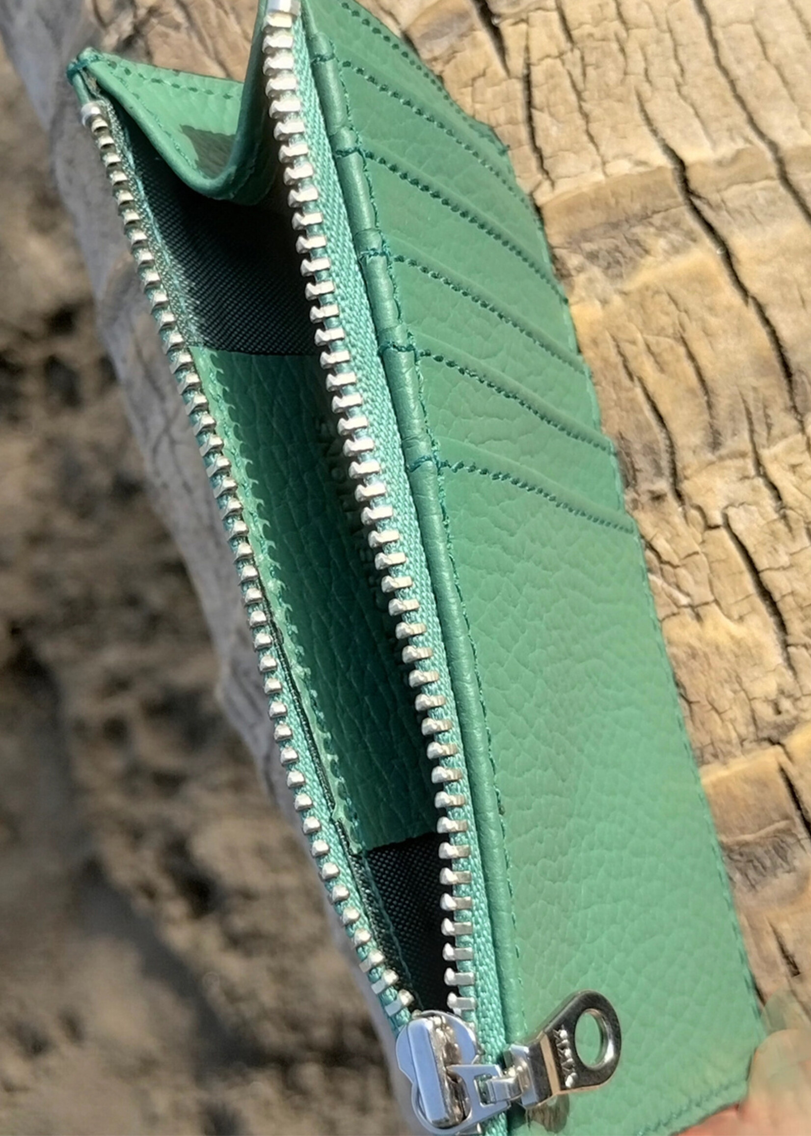 Twin Engine Zipper Wallet - Leaf Green