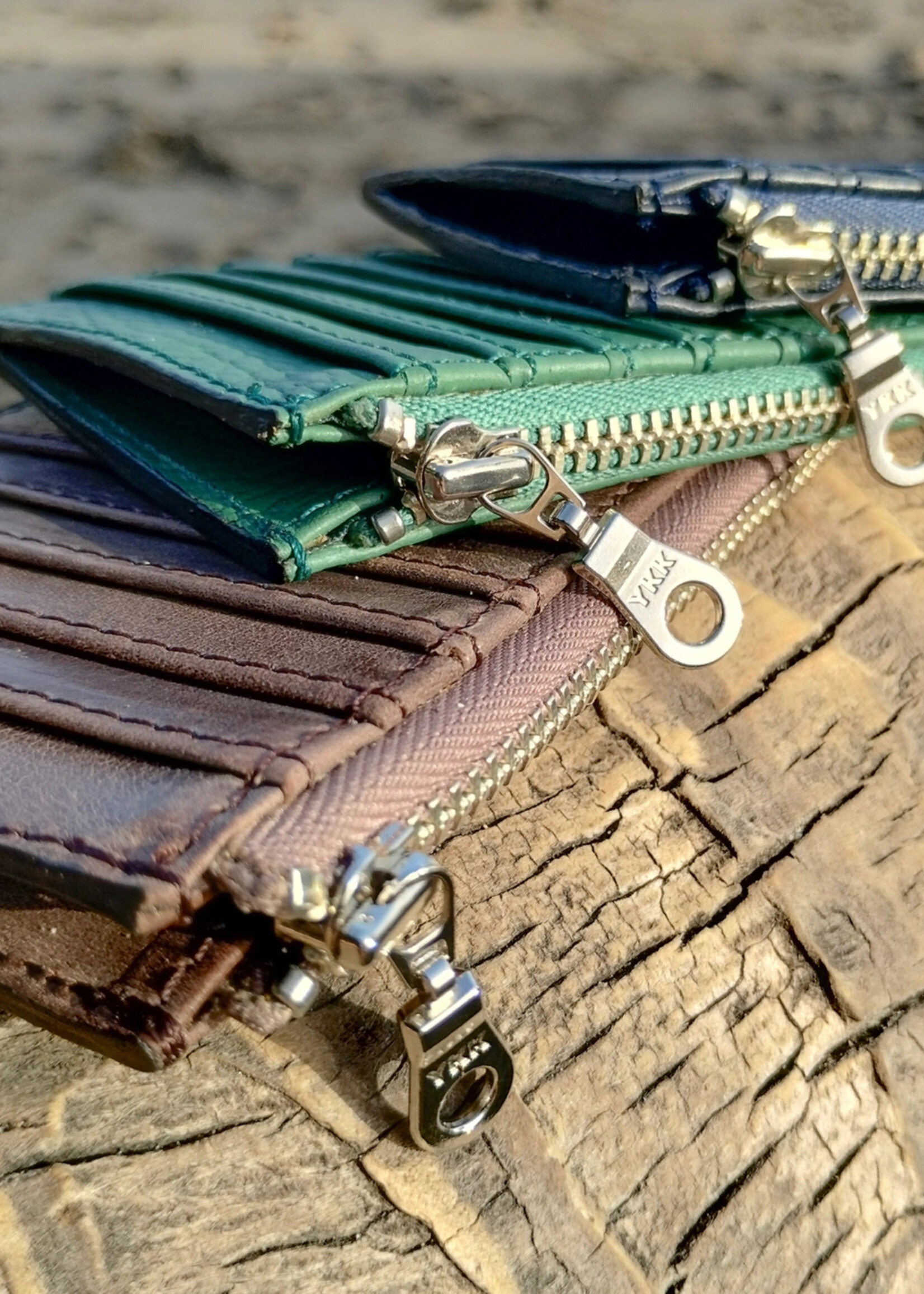 Twin Engine Zipper Wallet - Mocha Brown