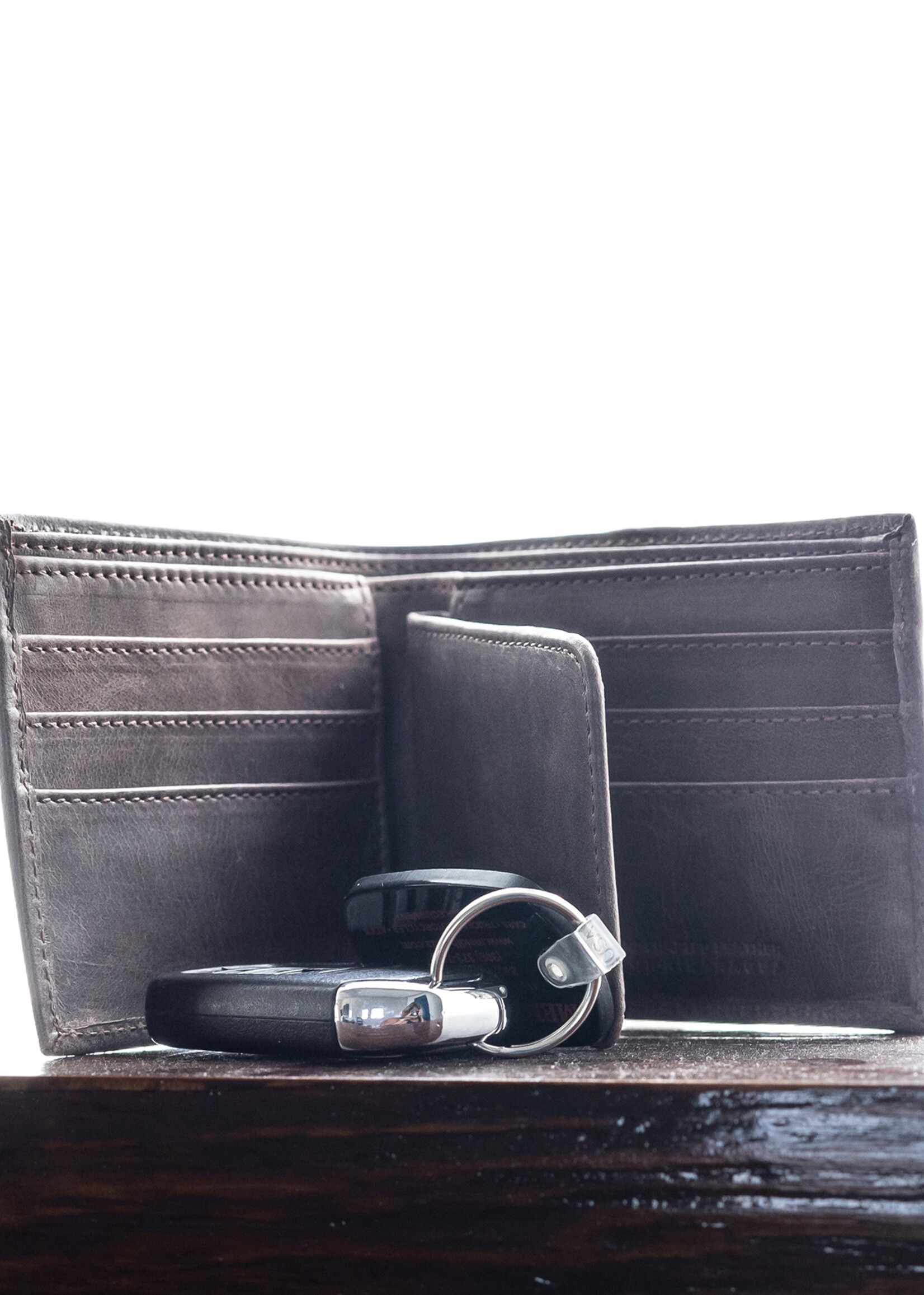 Twin Engine Leather Bi-Fold Wallet - Mocha