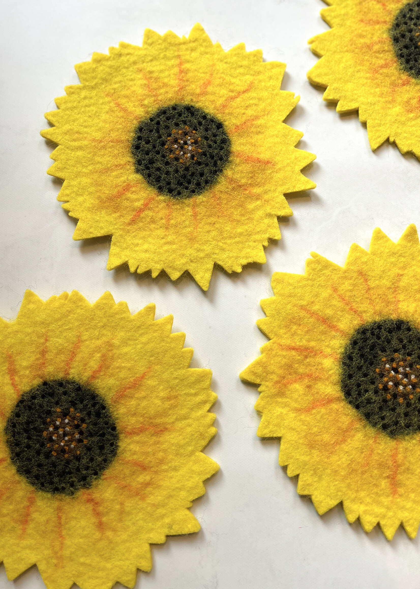 Ganesh Himal Felt Sunflower Trivet