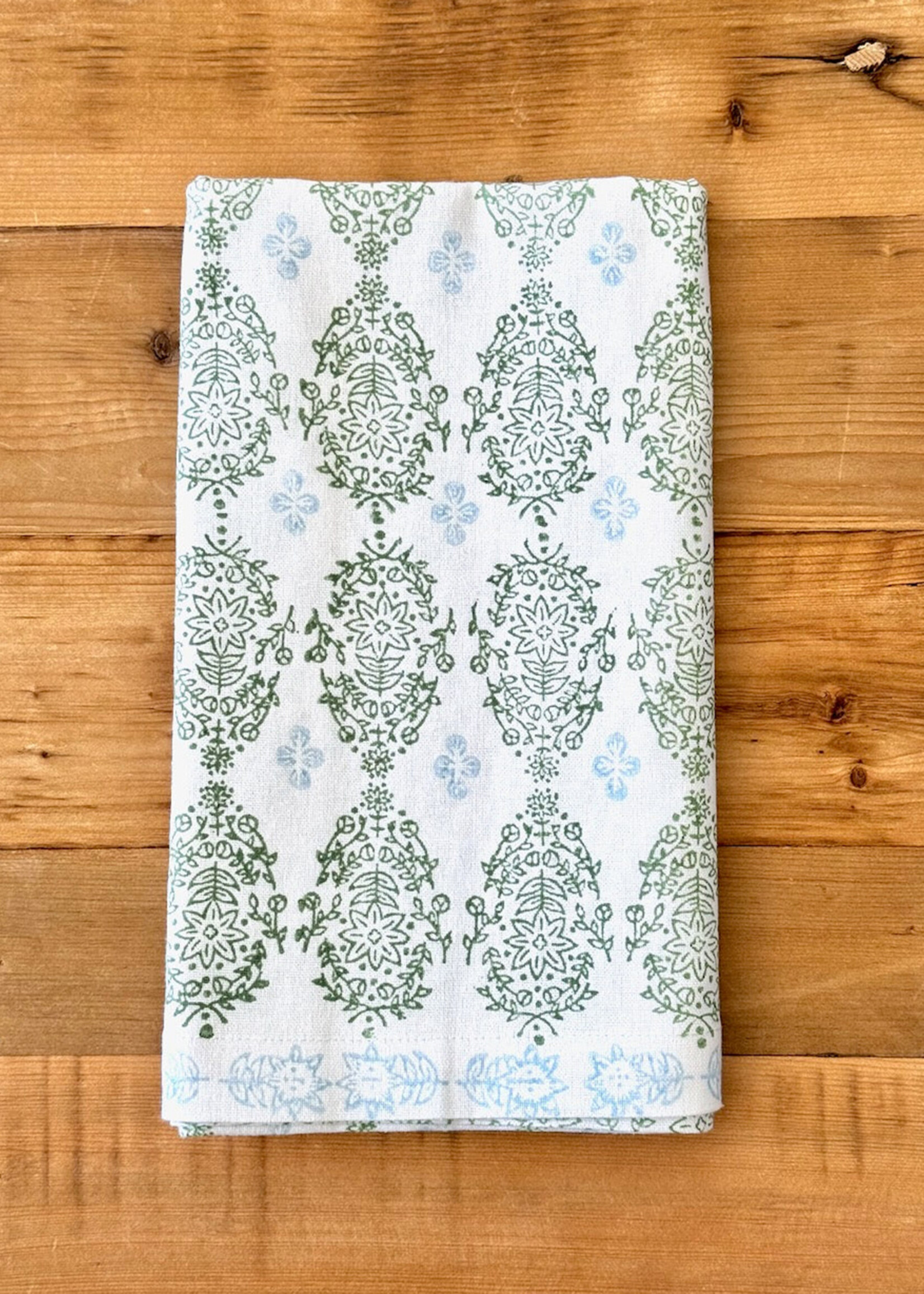 Mended FINAL SALE - 18" x  90" Vara Dogwoods Table Runner