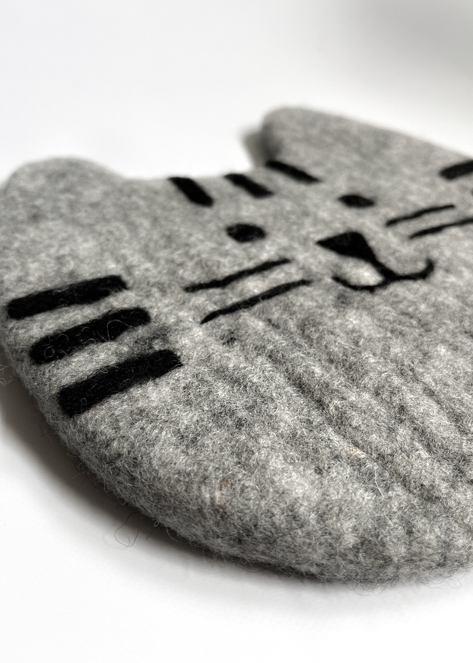 Ganesh Himal Felt Cat Face Trivet