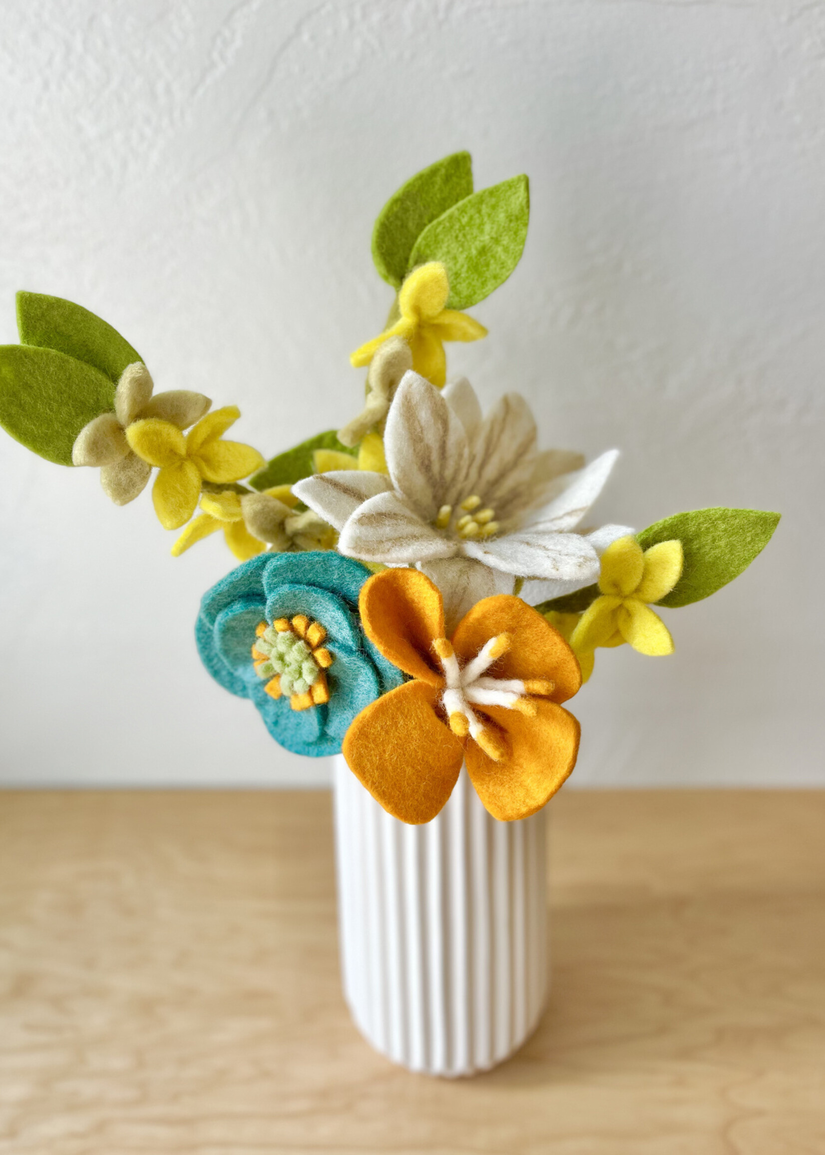 Global Goods Partners Sunny Day Felt Flower Bouquet