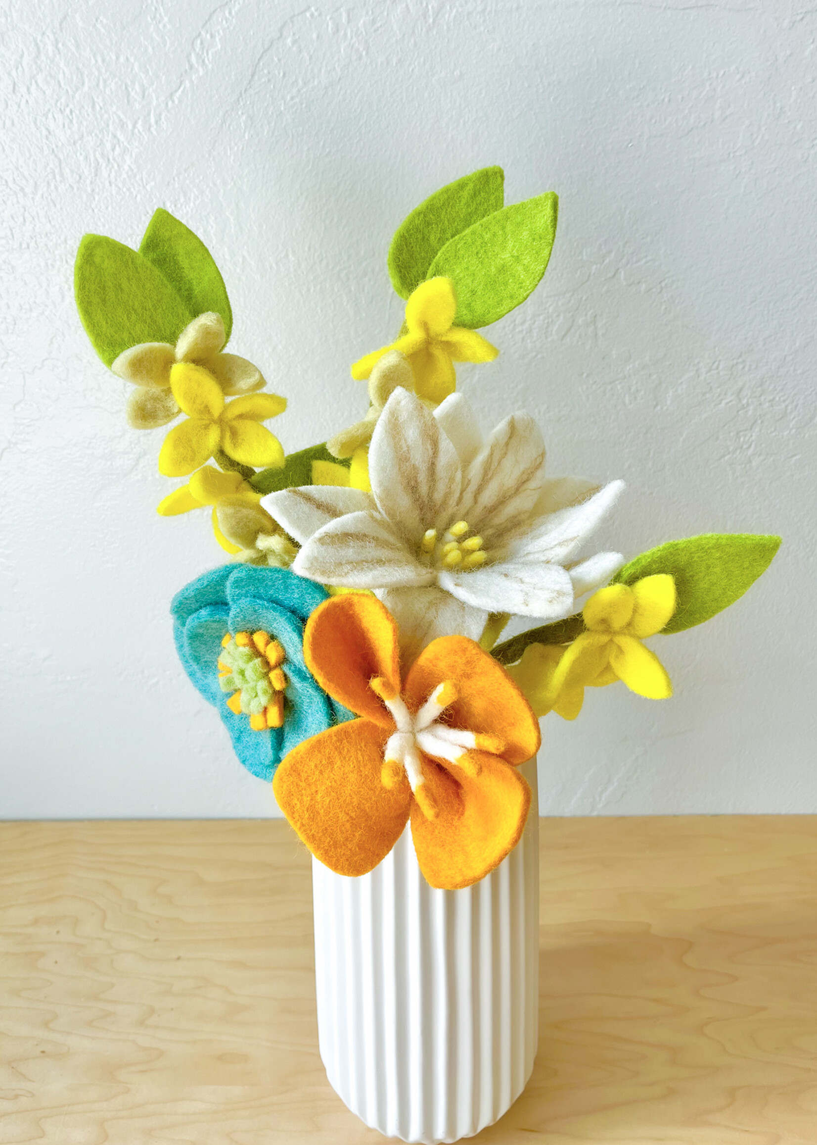 Global Goods Partners Sunny Day Felt Flower Bouquet