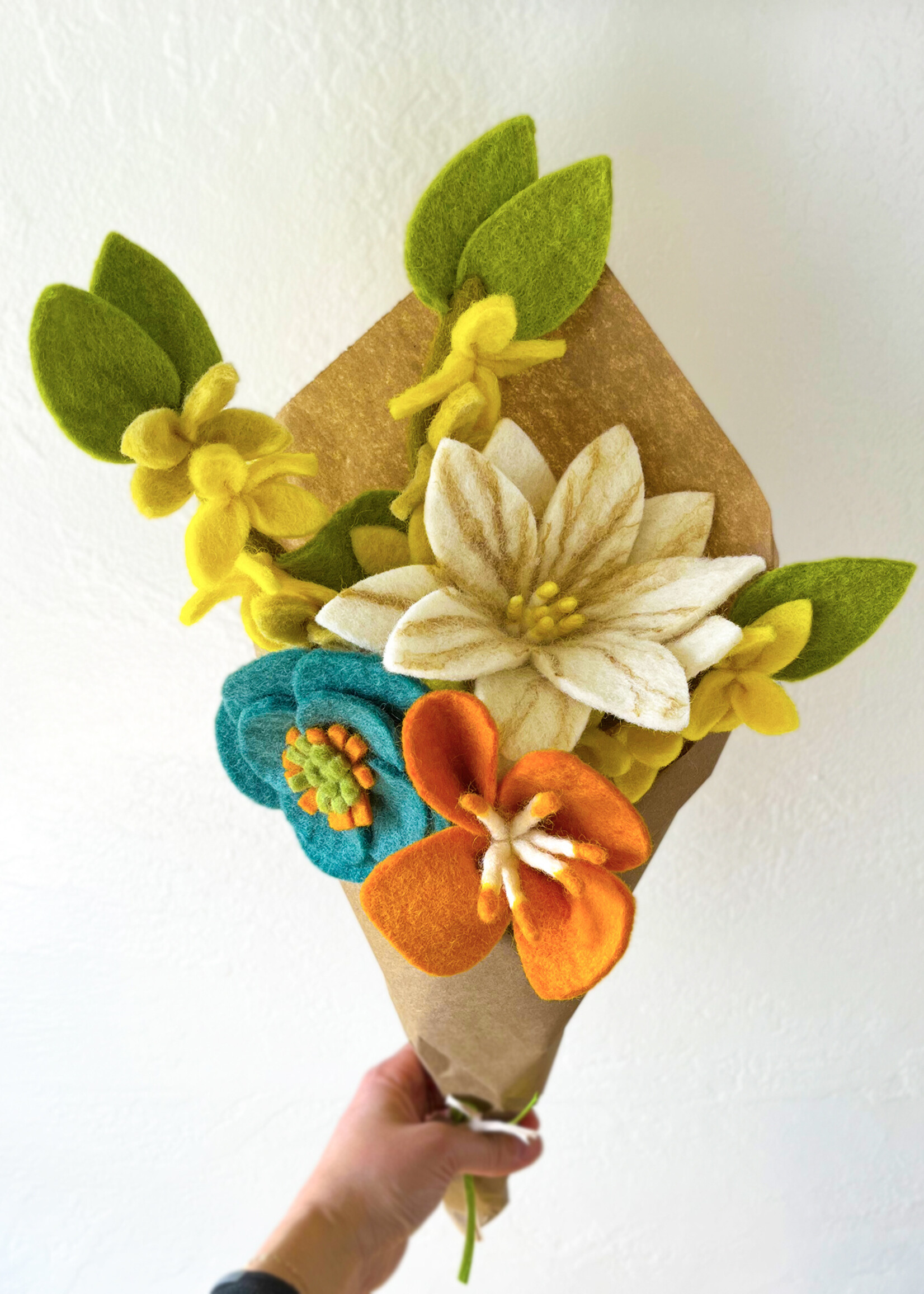 Global Goods Partners Sunny Day Felt Flower Bouquet
