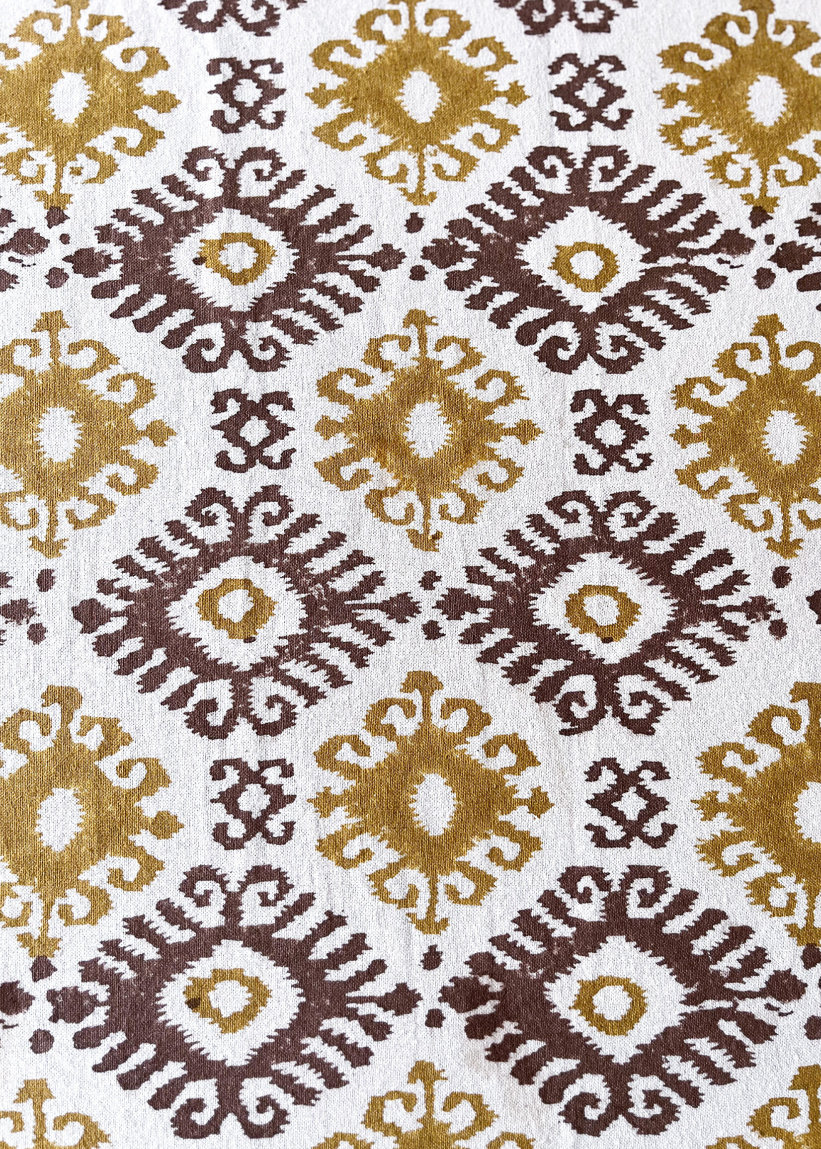 Natural Habitat Dev Tablecloth - Ochre & Brown